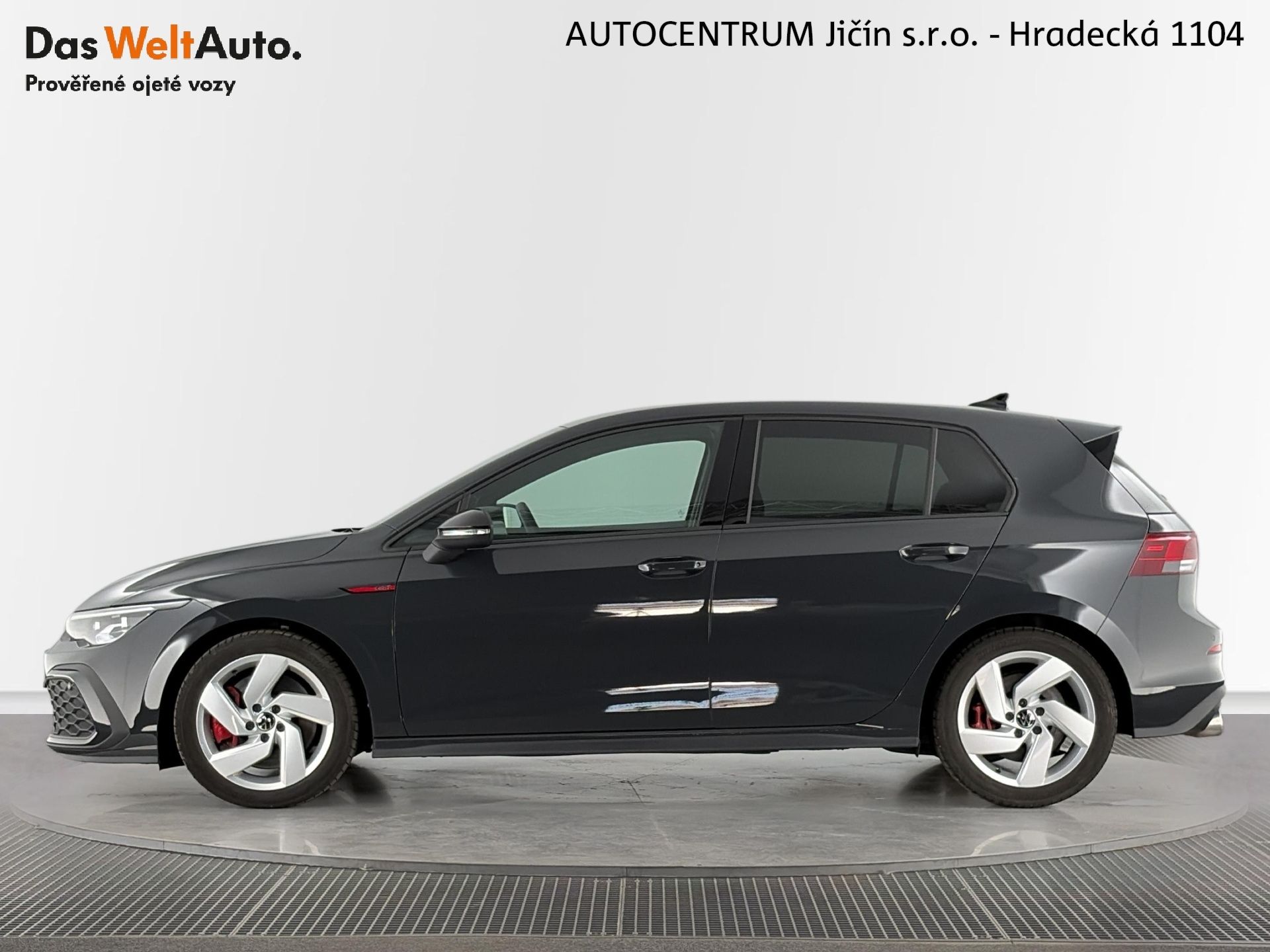 Volkswagen Golf, GTI 2.0 TSI 180kW - fotka 3