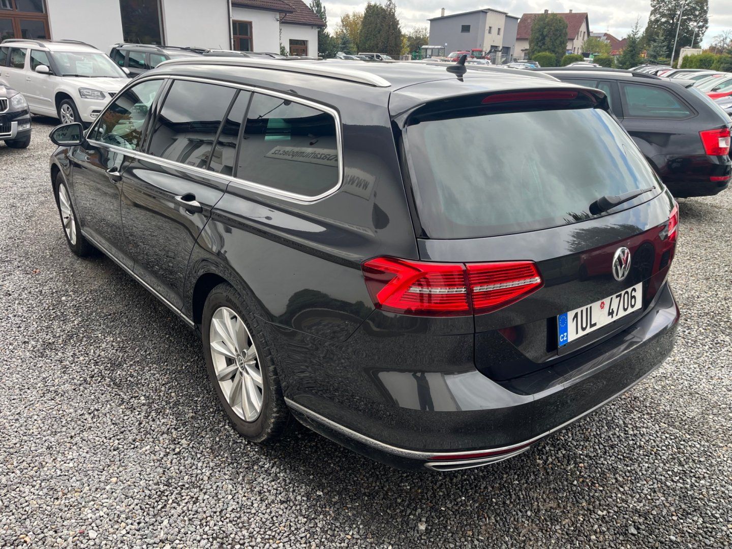 Volkswagen Passat, 2.0 TDI R-Line LED , NAVI - fotka 4