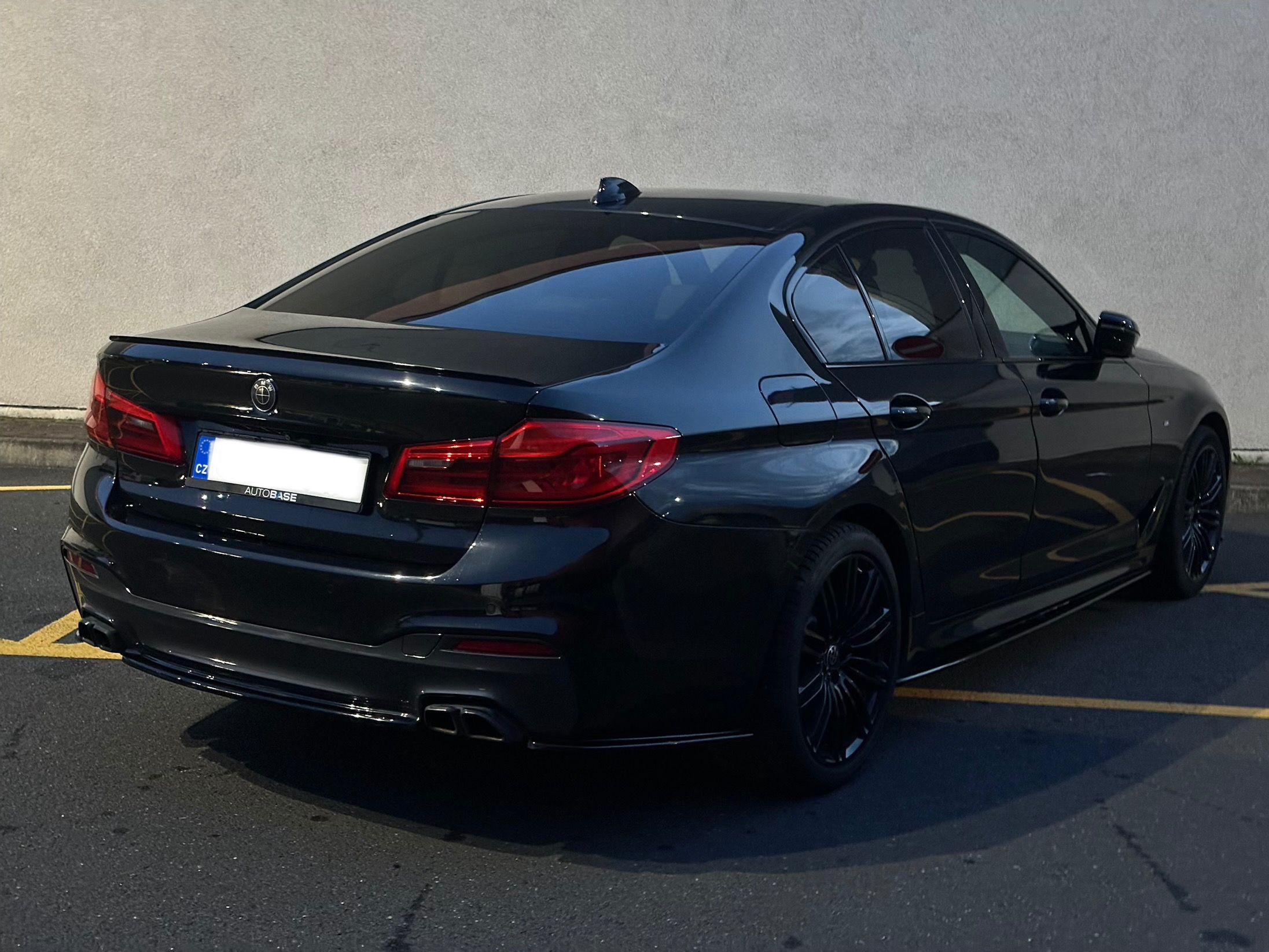 BMW Řada 5, 540XD,M-sport,lámaky,DPH,1.maj - fotka 3