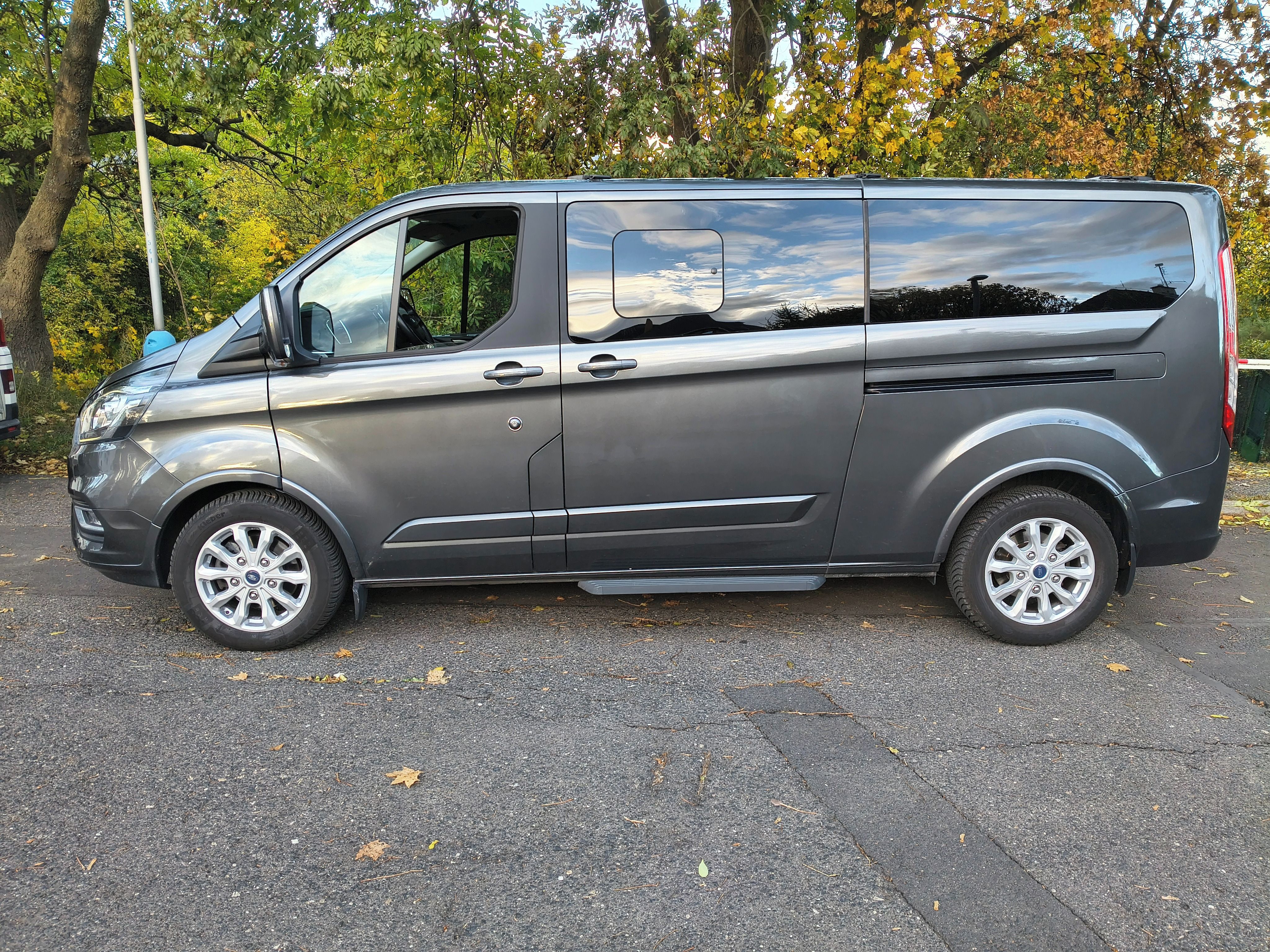 Ford Tourneo Custom, 2.0,125 kW - fotka 3