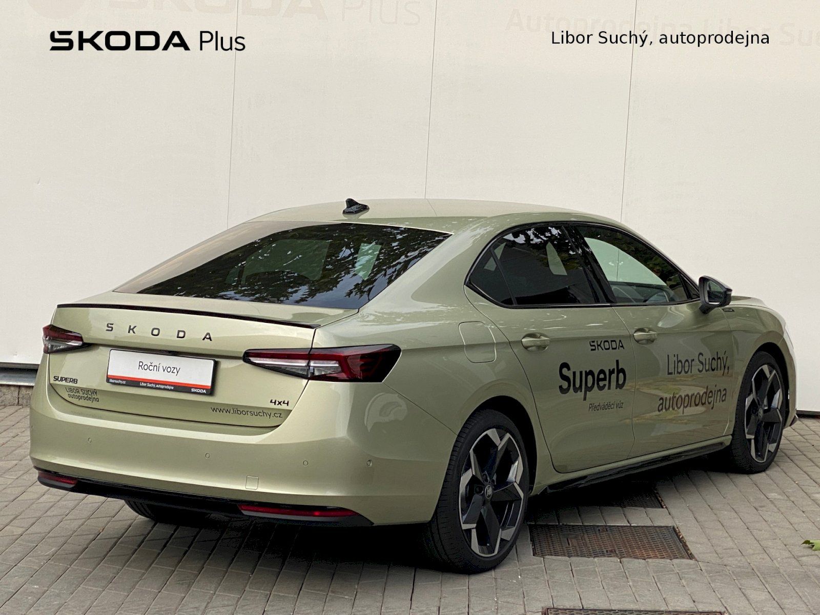 Škoda Superb, SPORTLINE 2.0 TDI 142 kW 4x4 D - fotka 2