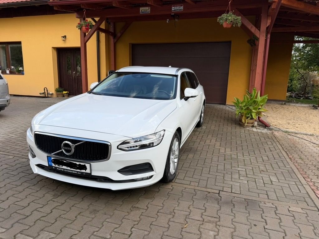 Volvo V90, D4, 2018 - fotka 2