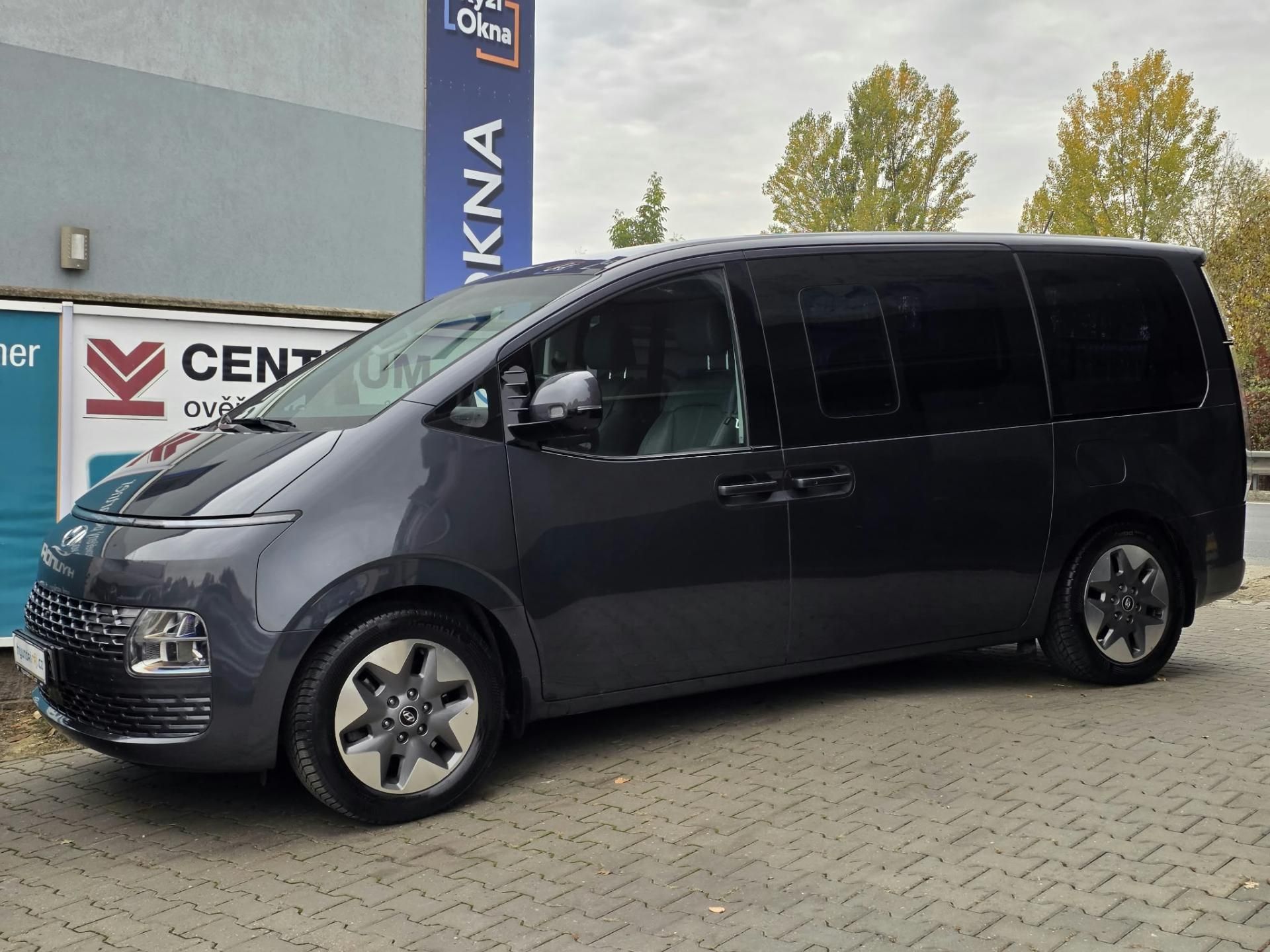 Hyundai Staria, 2.2-AUTOMAT-KŮŽE-9MÍST - fotka 6