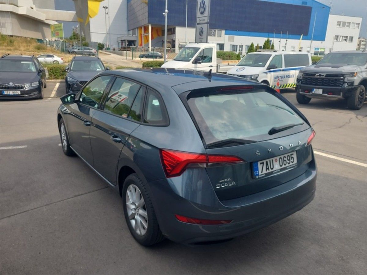 Škoda Scala, 1,0 TSi 85kW - fotka 5