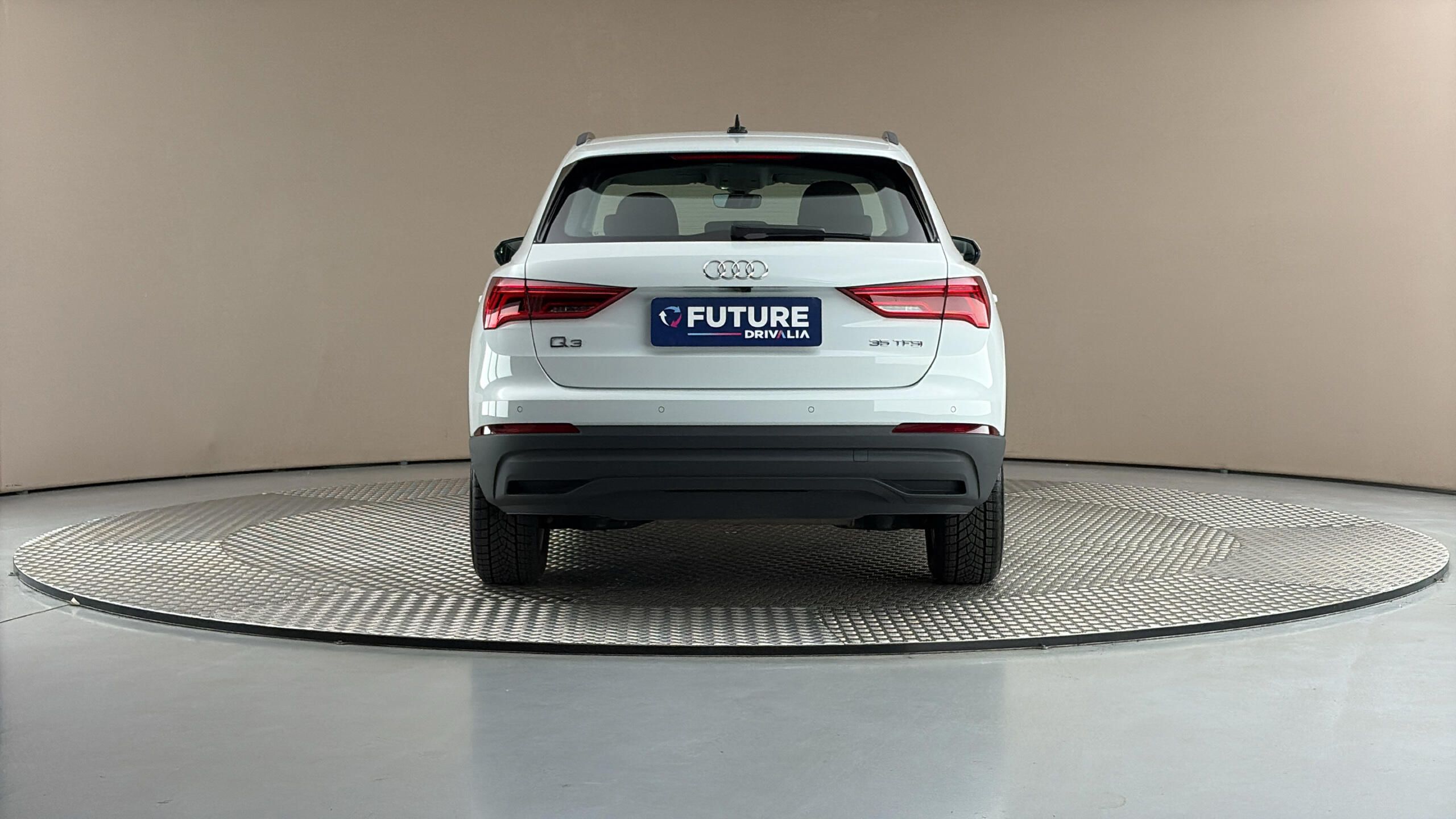 Audi Q3, 1.5 35 TFSI S Tronic - fotka 5