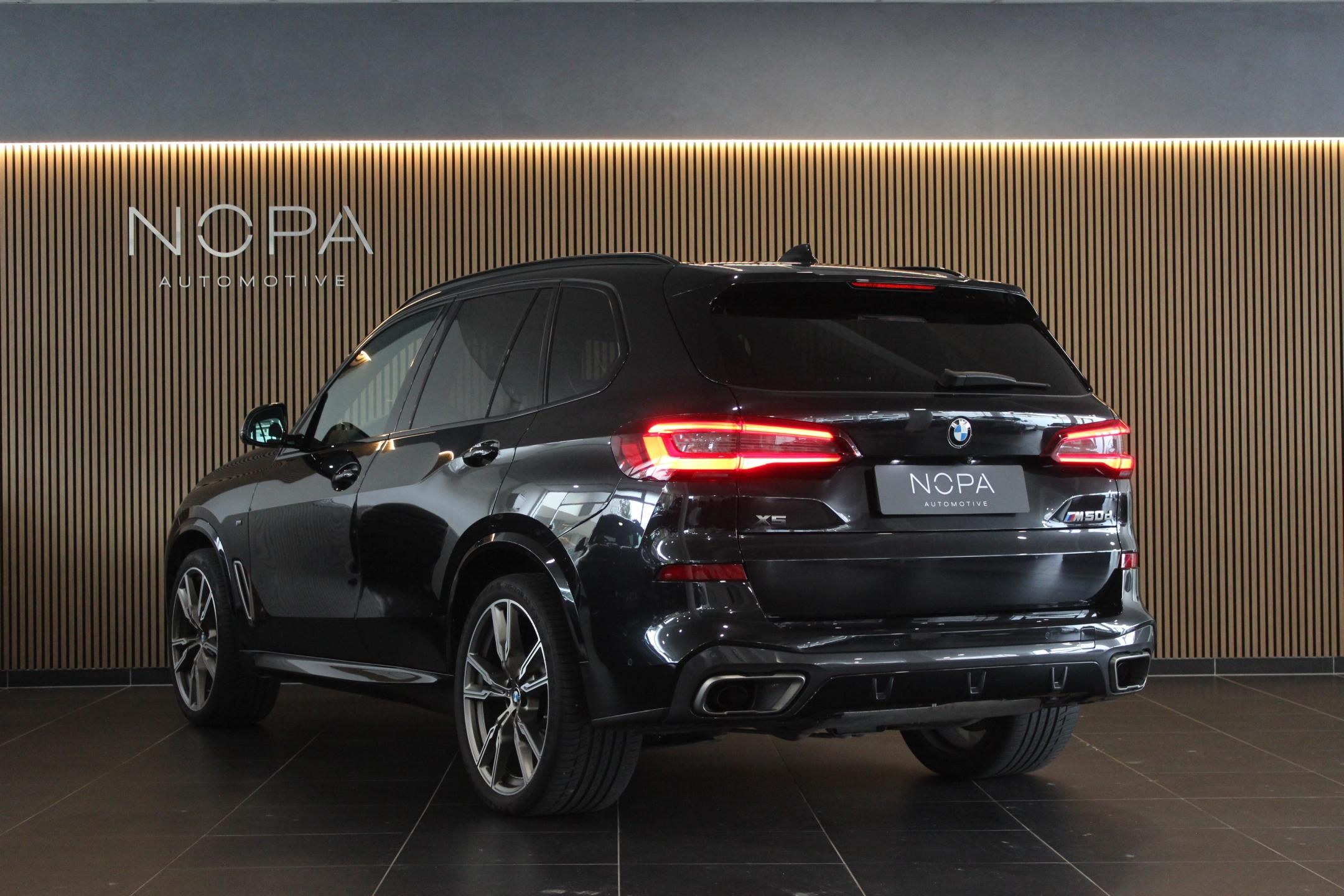 BMW X5, M50d HUD Vzduch H/K Tažné CZ - fotka 4