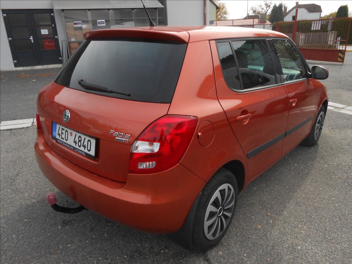 Škoda Fabia, 1,2 HTP 51Kw - fotka 6