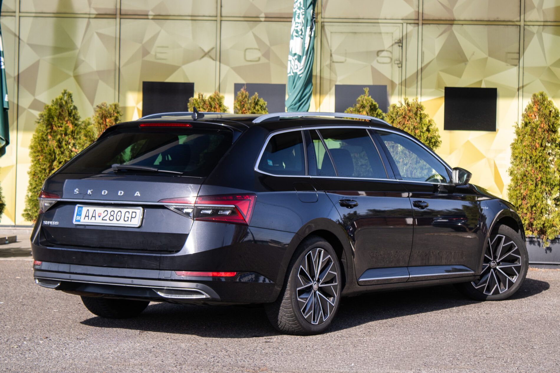Škoda Superb - fotka 5