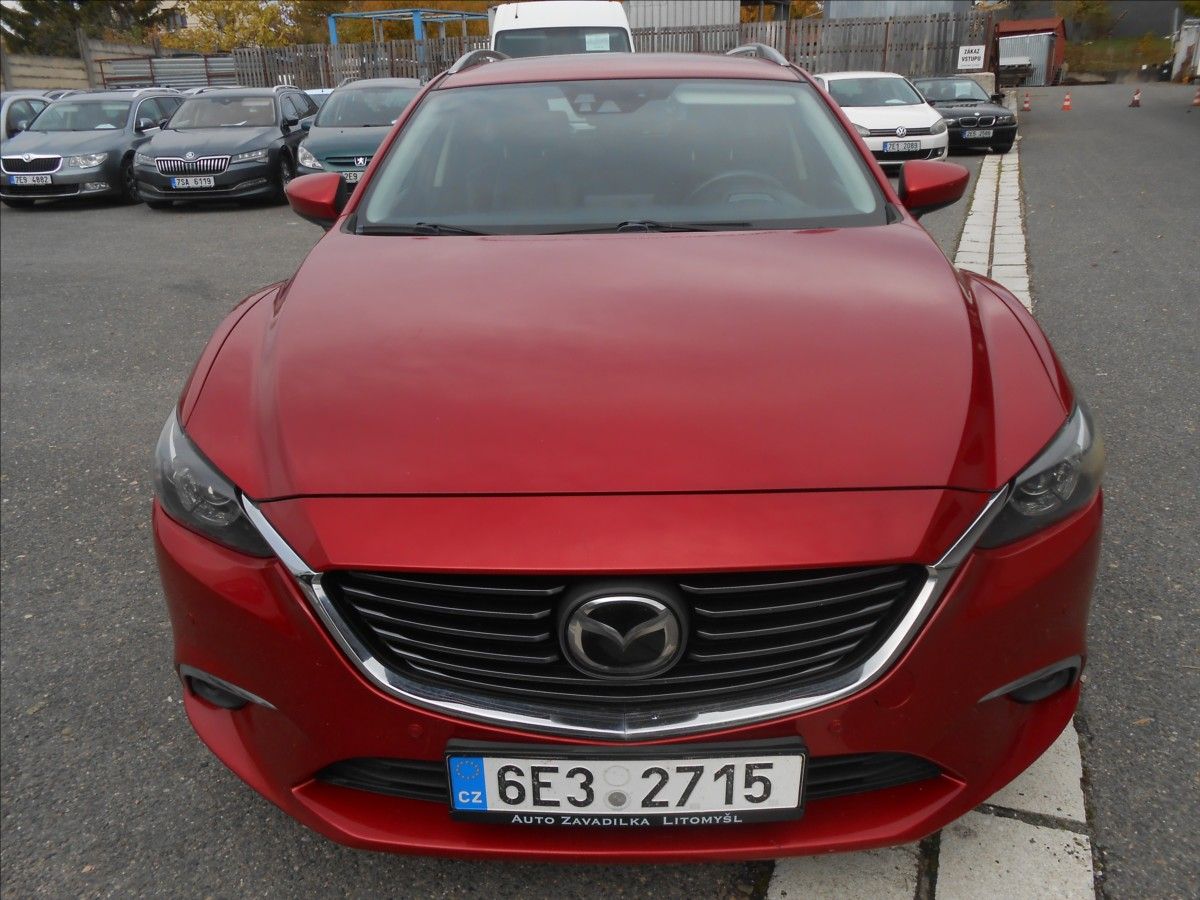 Mazda 6, 2,2 L Skyactive 129Kw AWD - fotka 2
