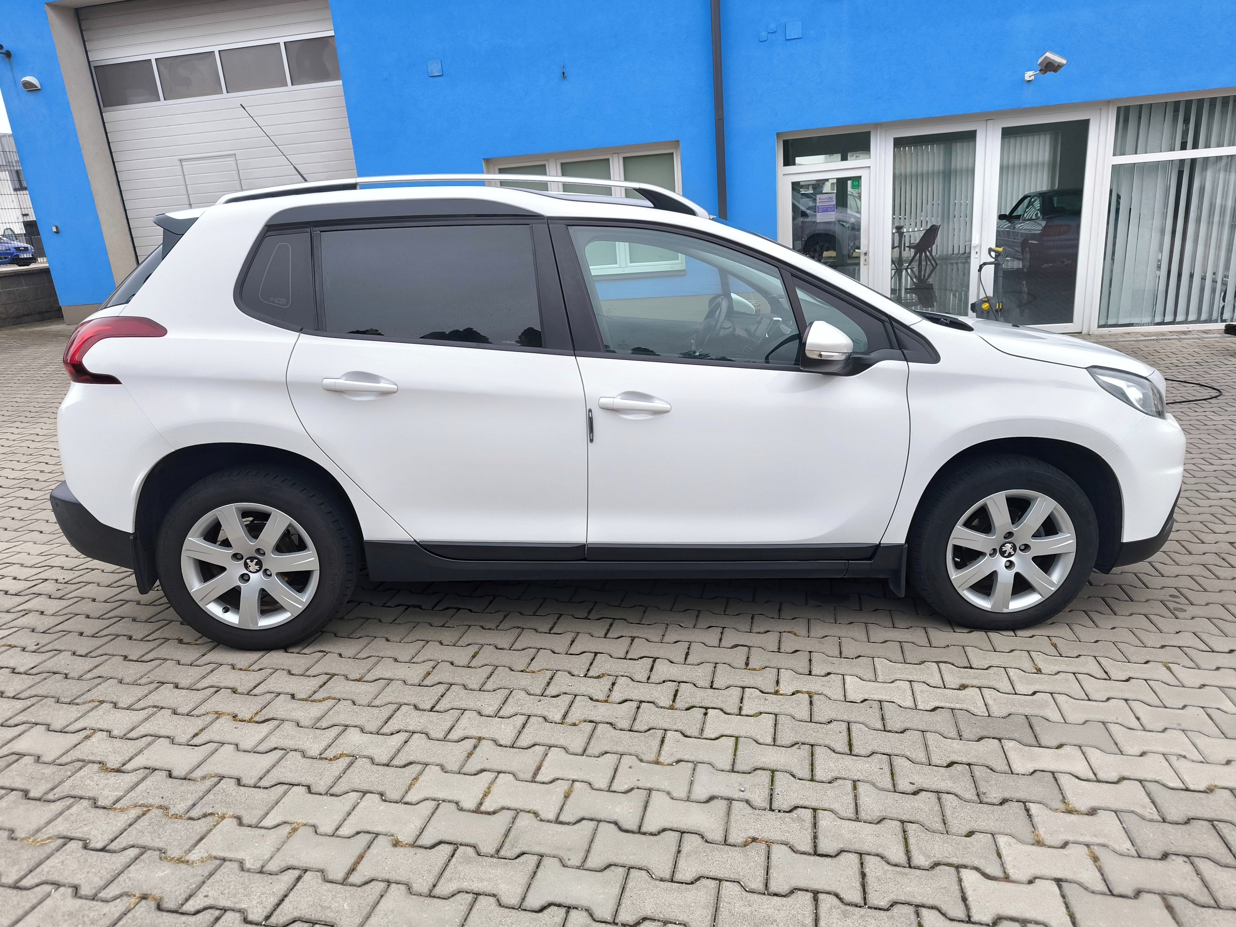 Peugeot 2008, 1.6 HDI - fotka 4