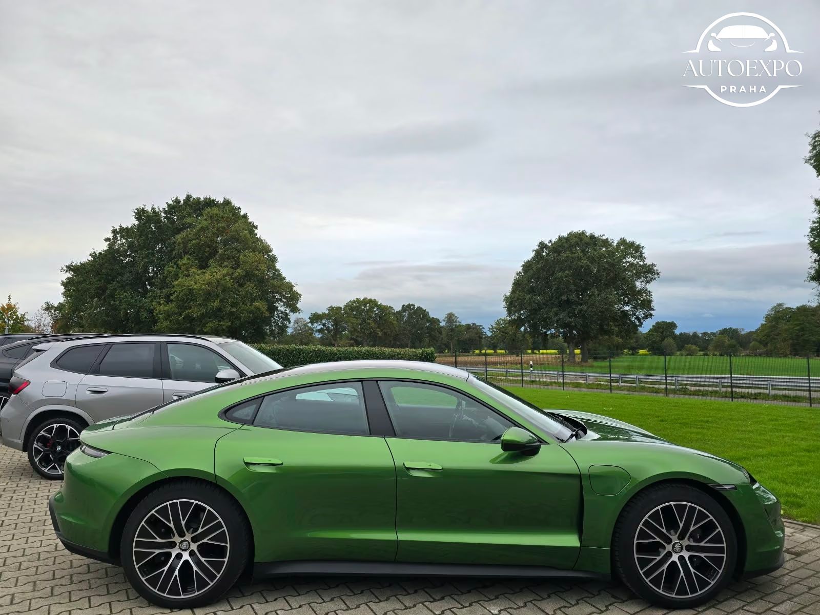 Porsche Taycan, Basis*Perform+Batterie* - fotka 3