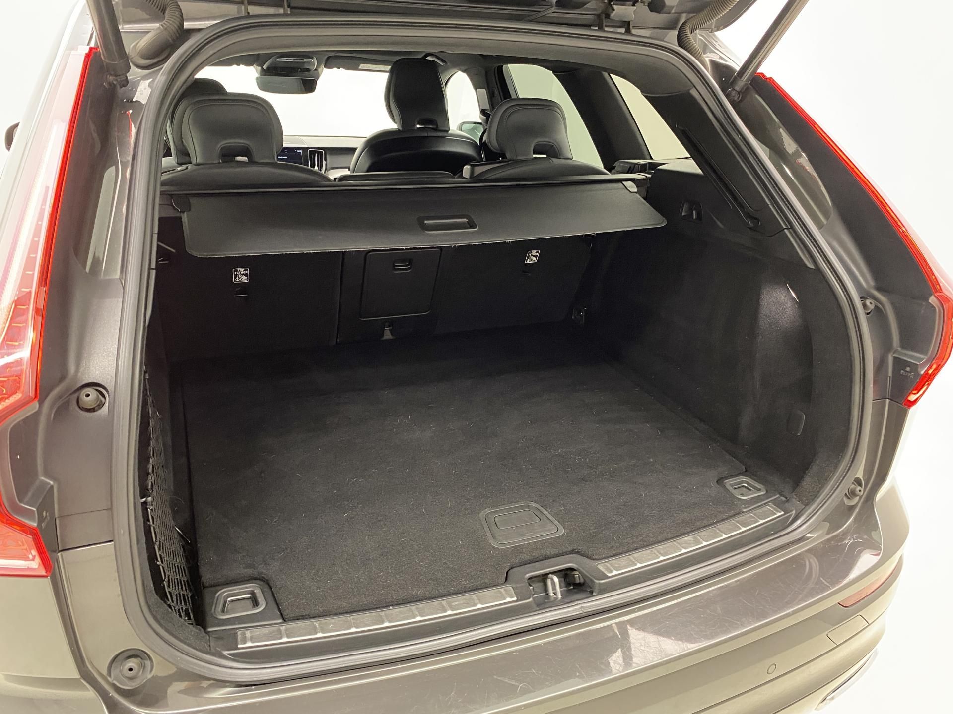 Volvo XC60, T5 AWD R-DESIGN AUT CZ - fotka 6