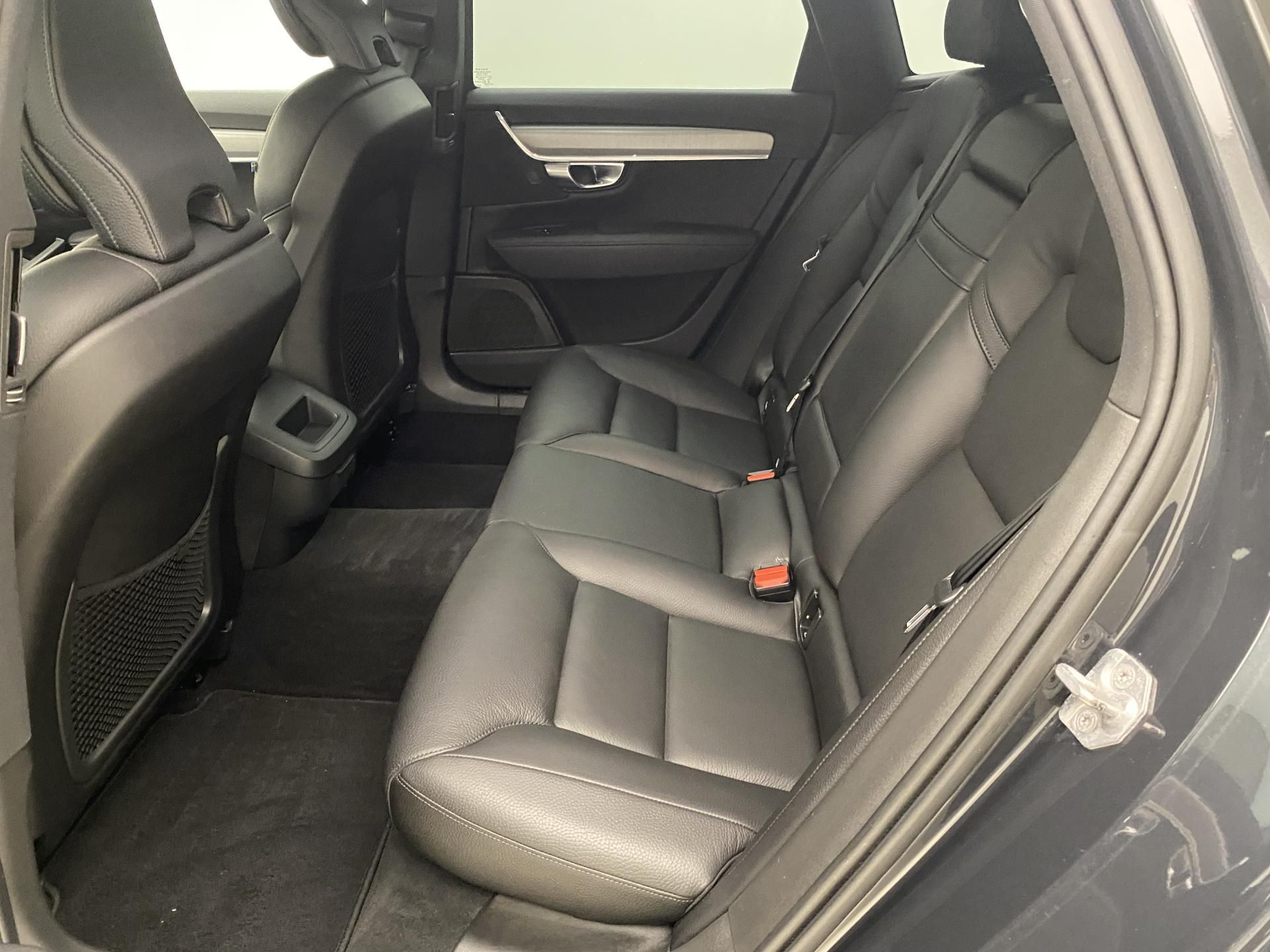 Volvo V90, D4 MOMENTUM AUT - fotka 5