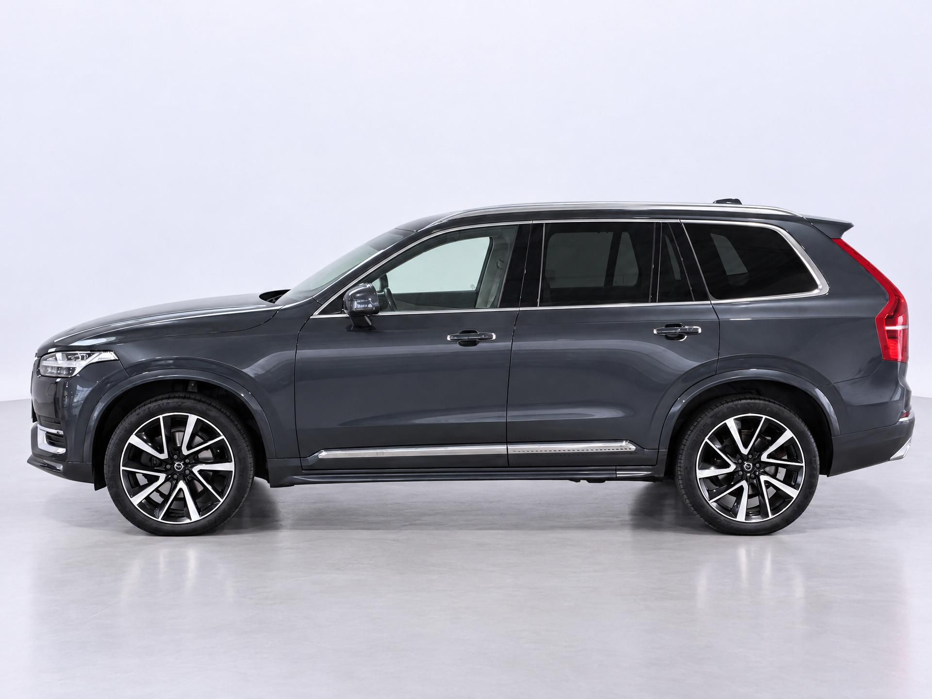 Volvo XC90, 2,0 B5 173kW CZ 4X4 DPH Inscri - fotka 4