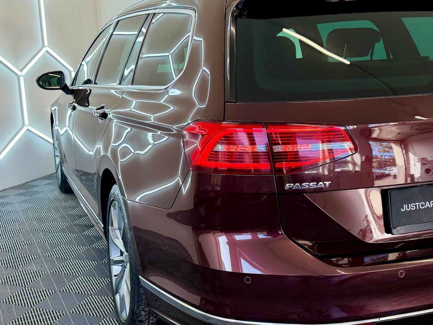 Volkswagen Passat Variant, 2.0 TDI 140kW R-LINE/FULL LED - fotka 6