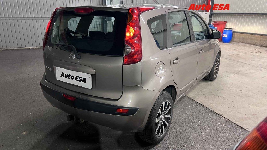 Nissan Note, 1.4 i - fotka 2