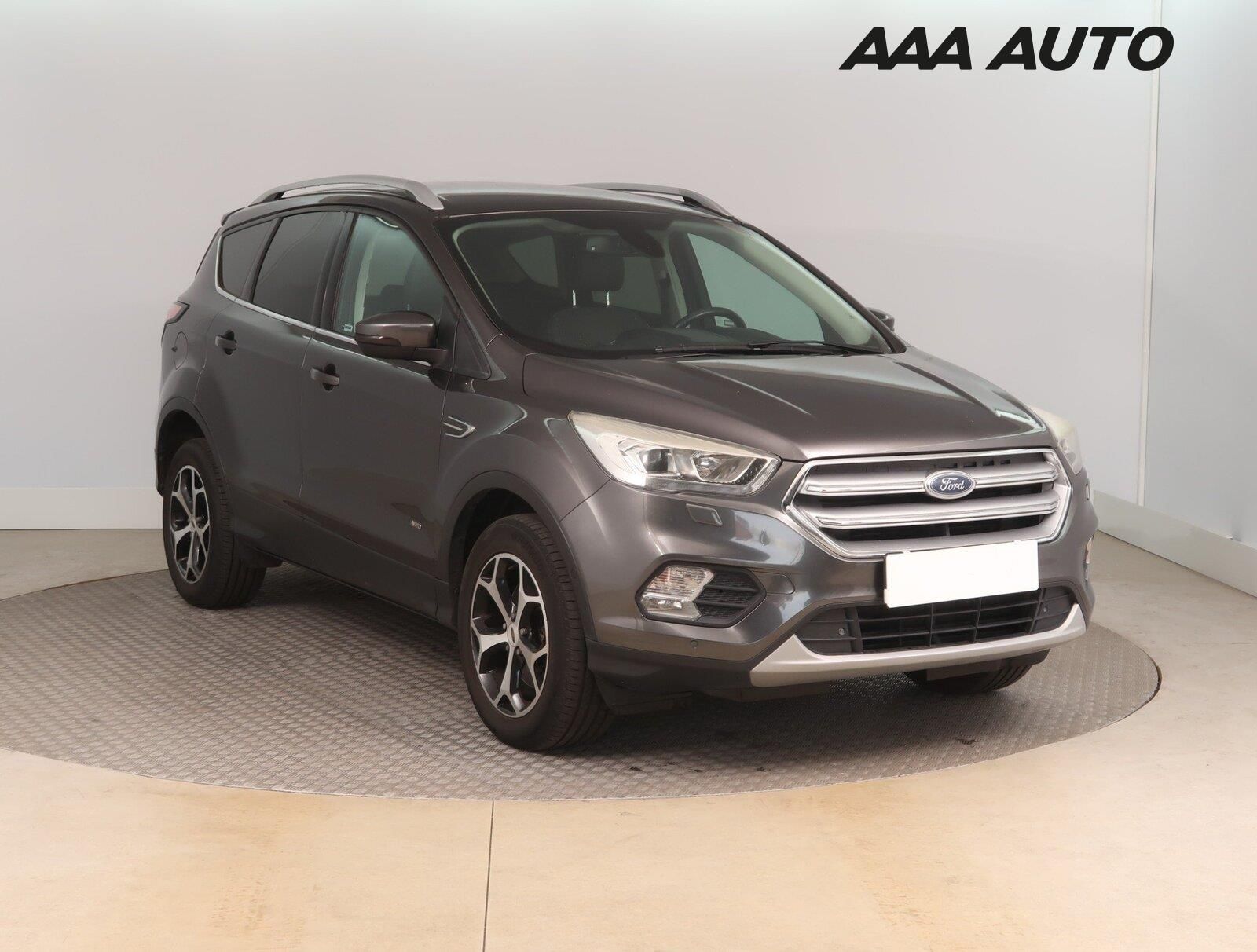 Ford Kuga, 2.0 TDCi, 4X4, ČR,1.maj