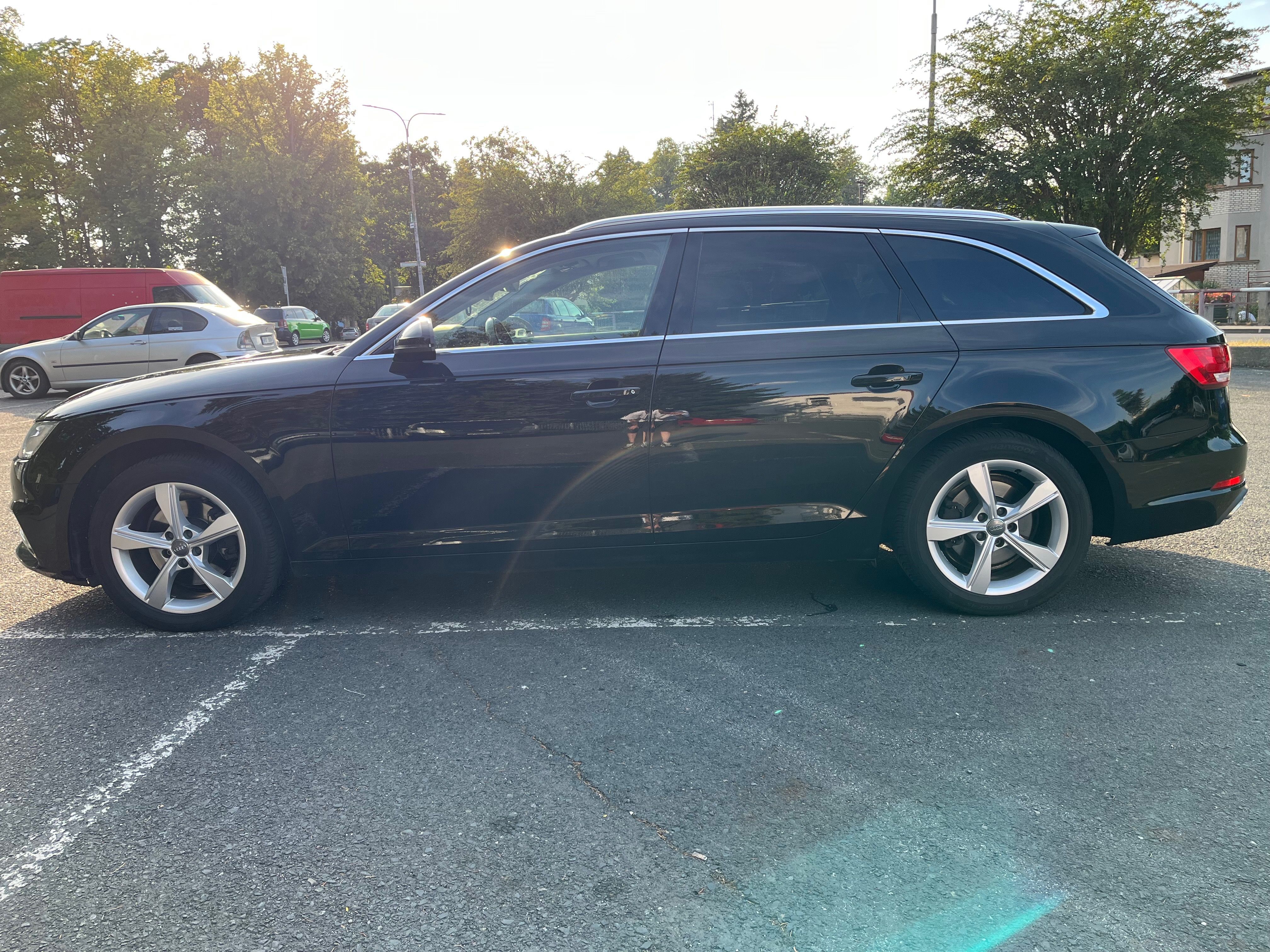Audi A4 Avant, Audi A4 Avant 2.0 TFSI 140 kW - fotka 4