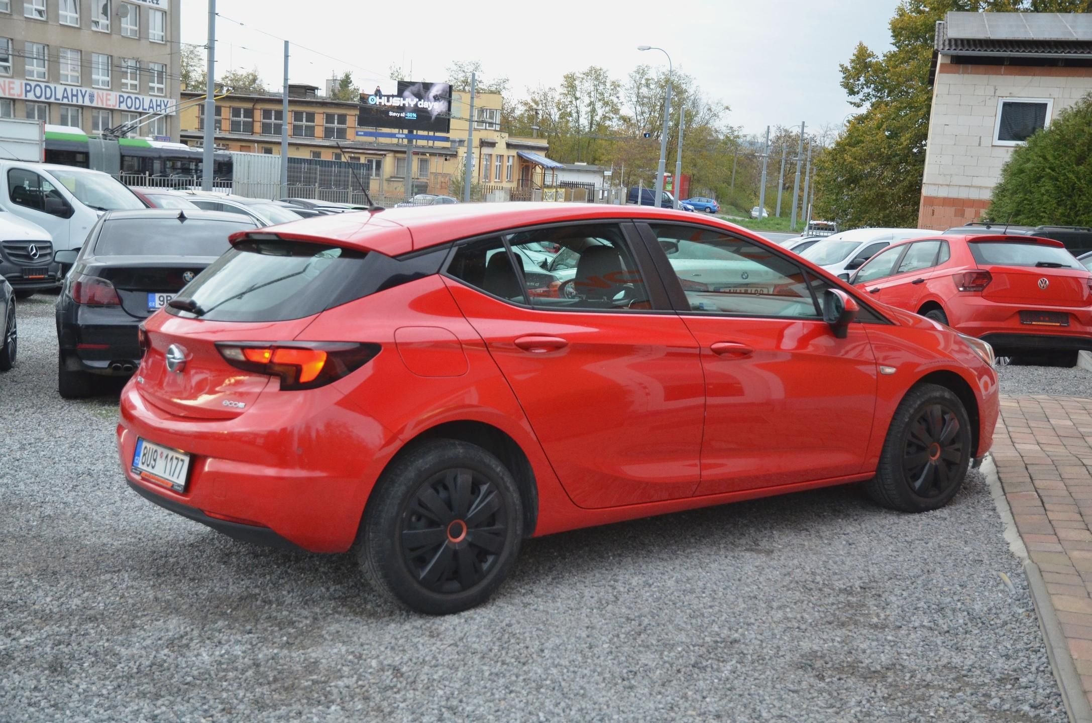 Opel Astra, 1.0T 77kW Enjoy / ČR /61.900km - fotka 6