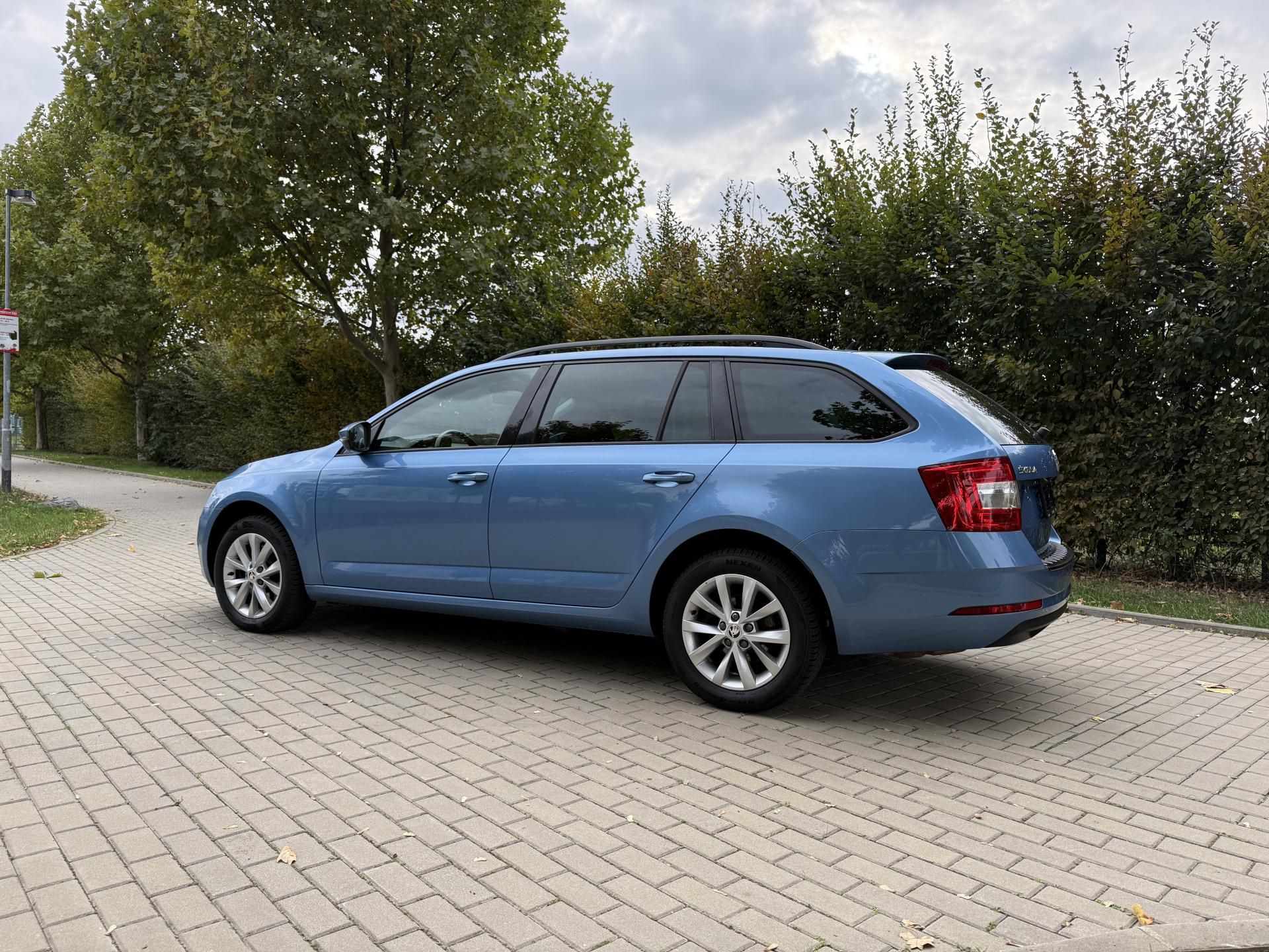 Škoda Octavia, 2.0 TSi STYLE DSG - fotka 6