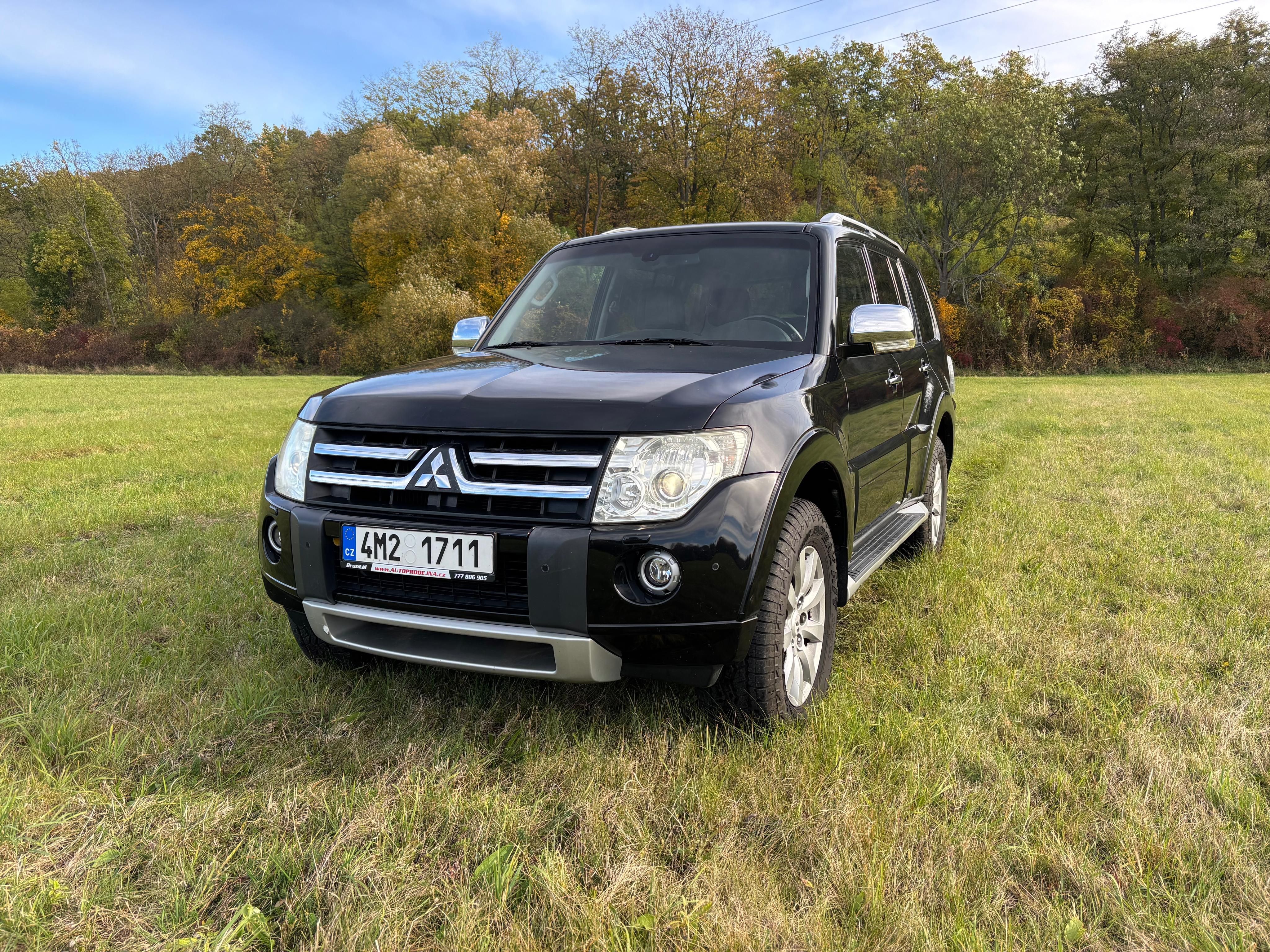 Mitsubishi Pajero, 3,2 DI-D 147kw, automat - fotka 3