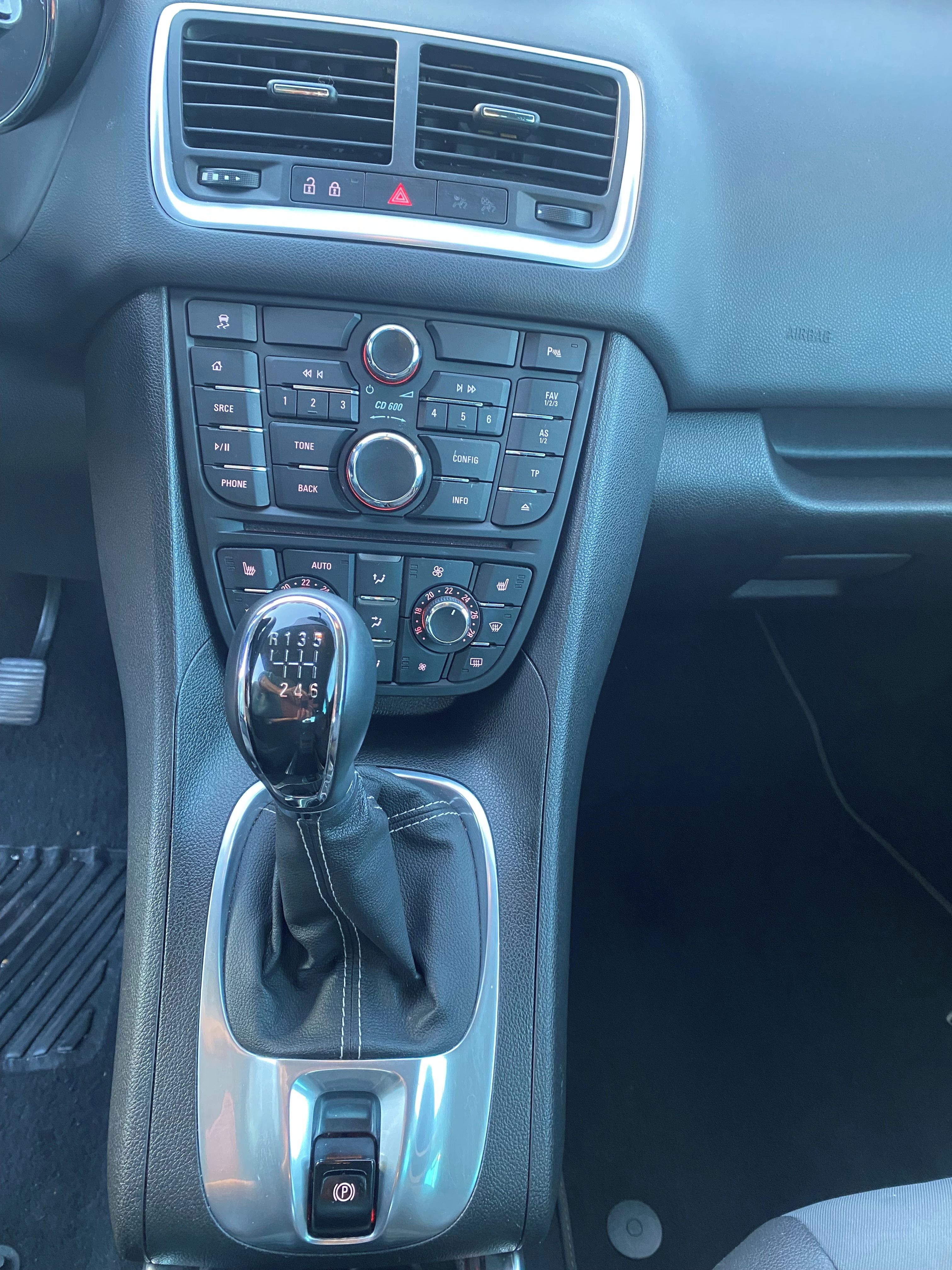 Opel Meriva, Opel Meriva 1.4 Turbo - fotka 6