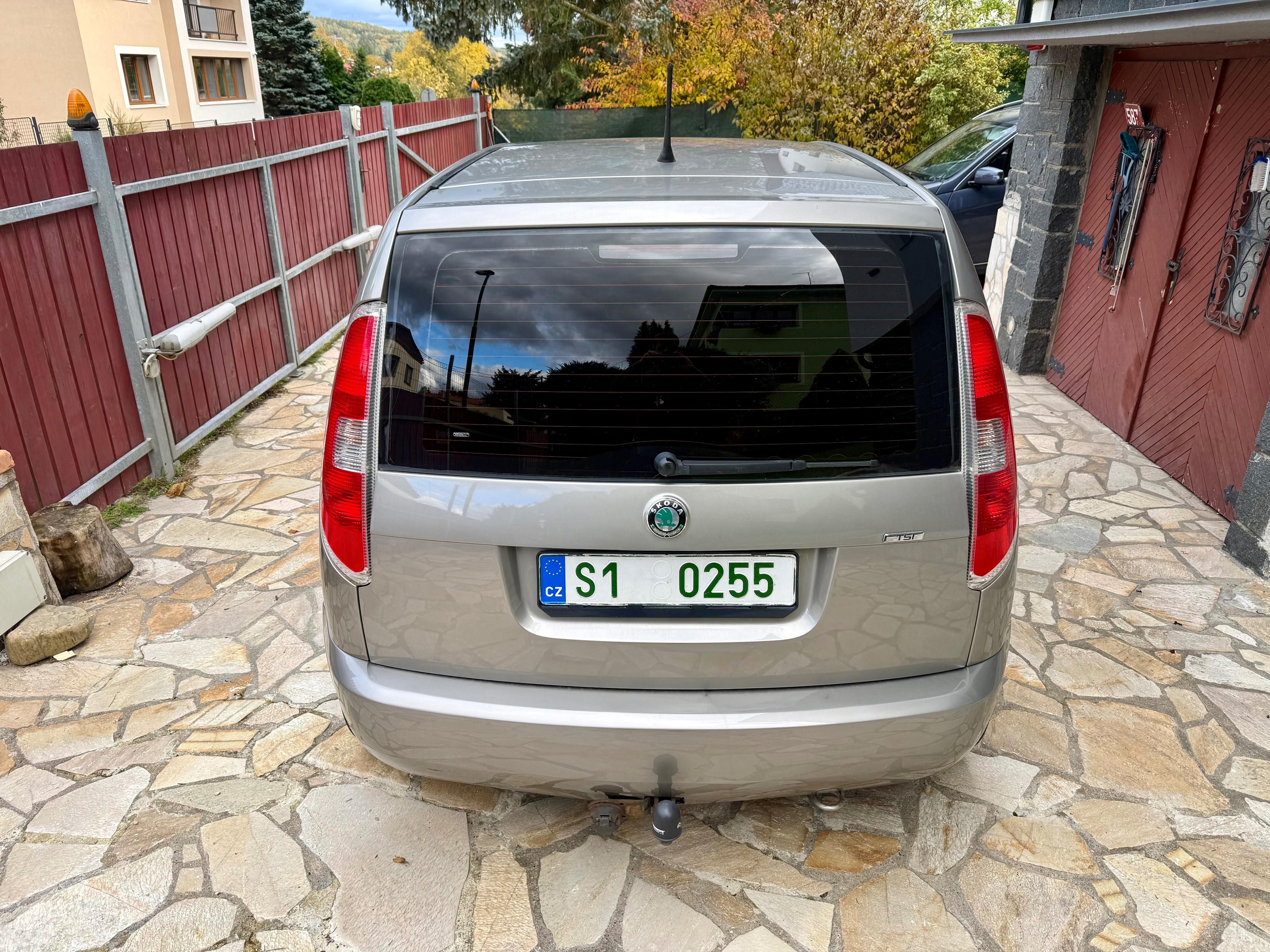 Škoda Roomster, 1.2 TSI 63KW KLIMA  2 X KOLA - fotka 5