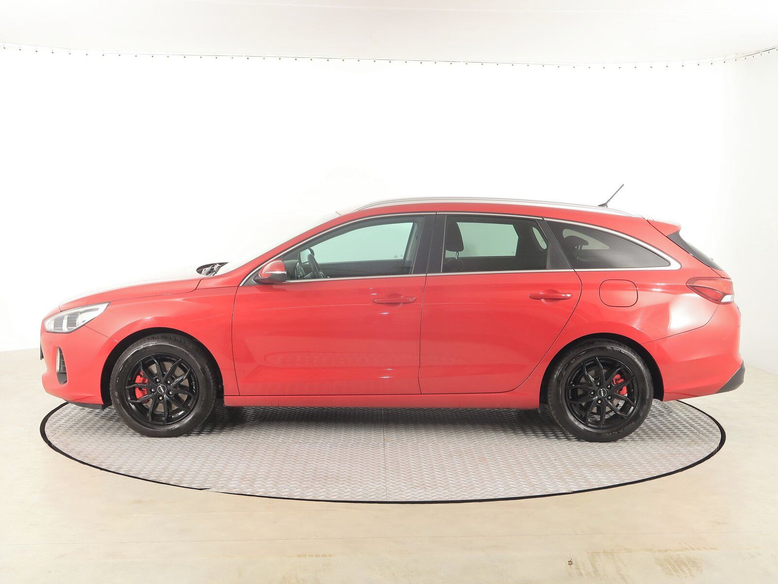 Hyundai i30, 1.4 CVVT, Serv.kniha - fotka 3