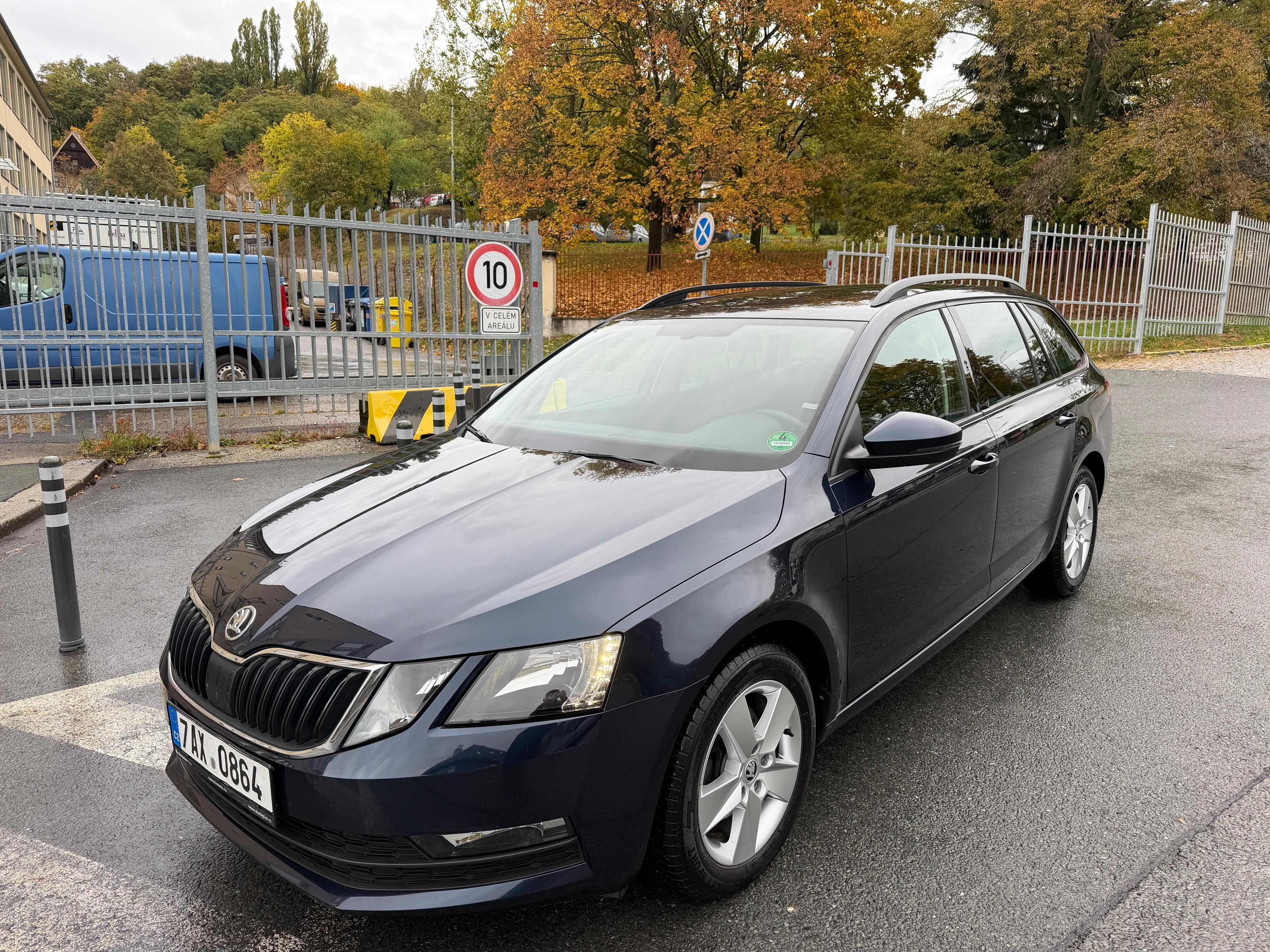 Škoda Octavia, 1.5tsi 110kw ČR modra metalíza