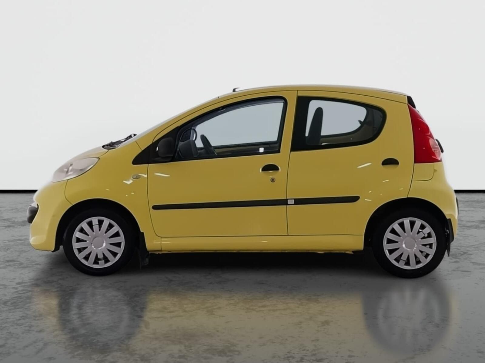 Peugeot 107, 1.0, Serv.kniha, oblíbený vůz - fotka 3