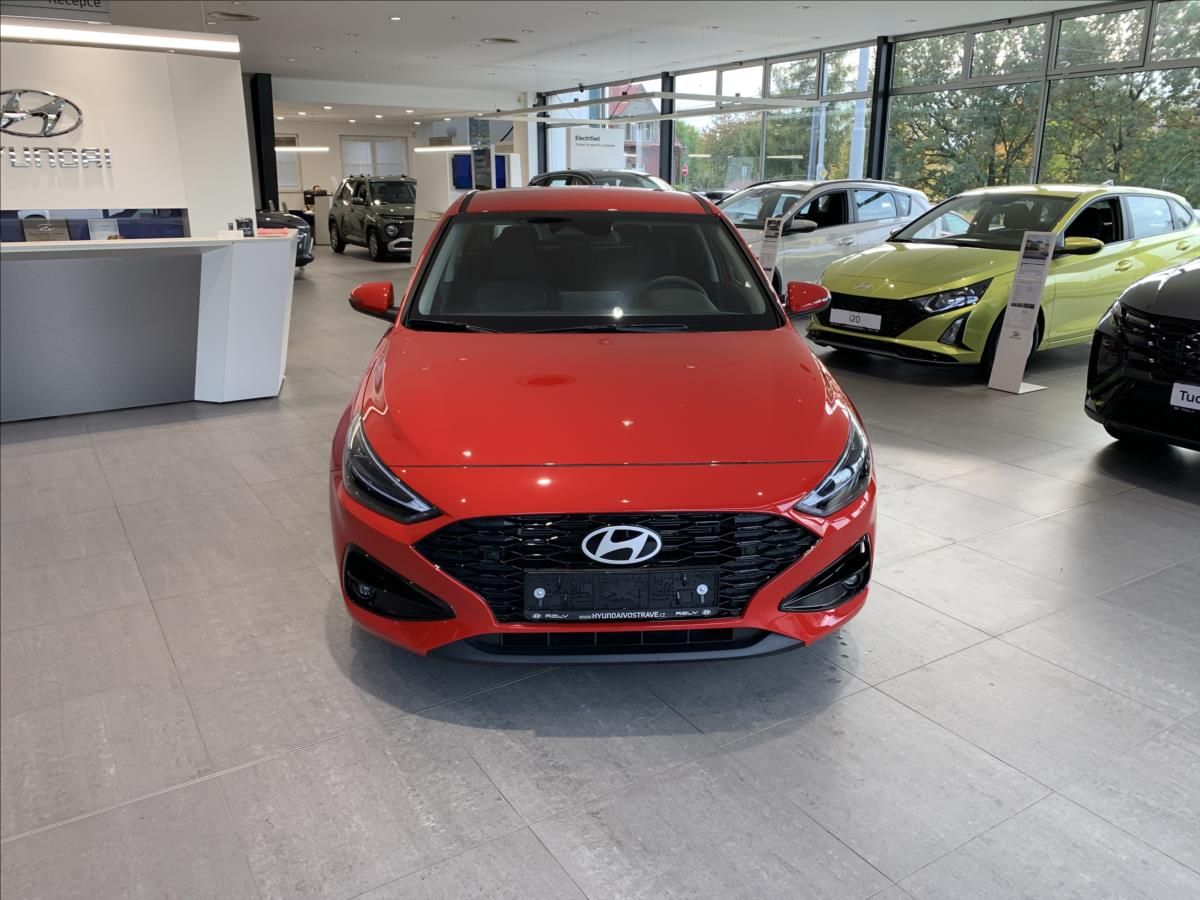 Hyundai i30, 1,0 T-GDI 85 kW MT GO CZECH - fotka 2