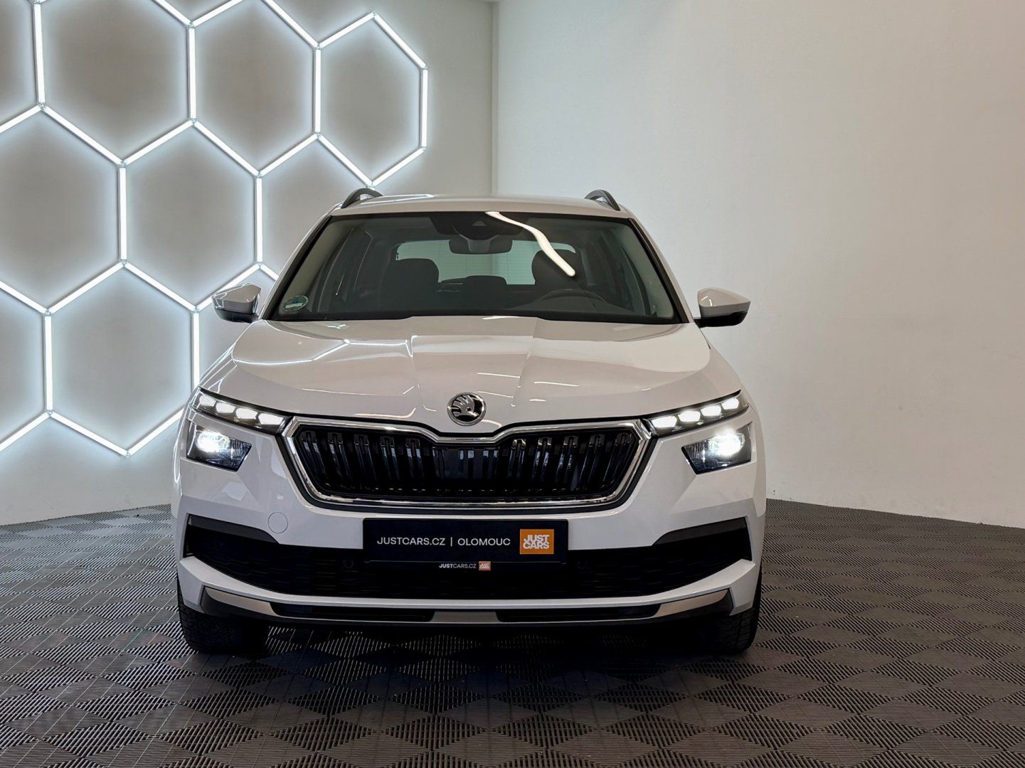 Škoda Kamiq, 1.0 TSI 81 kW FULL LED/GPS NAV - fotka 3