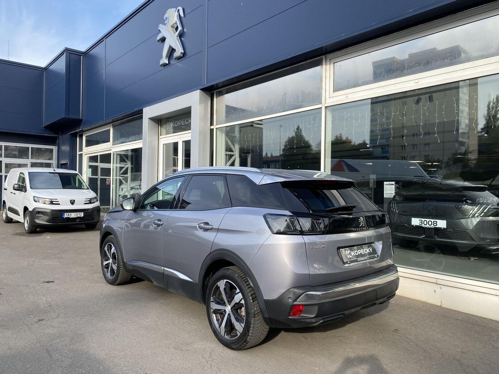 Peugeot 3008, ALLURE PACK 1.2 PT 130k EAT8 - fotka 4