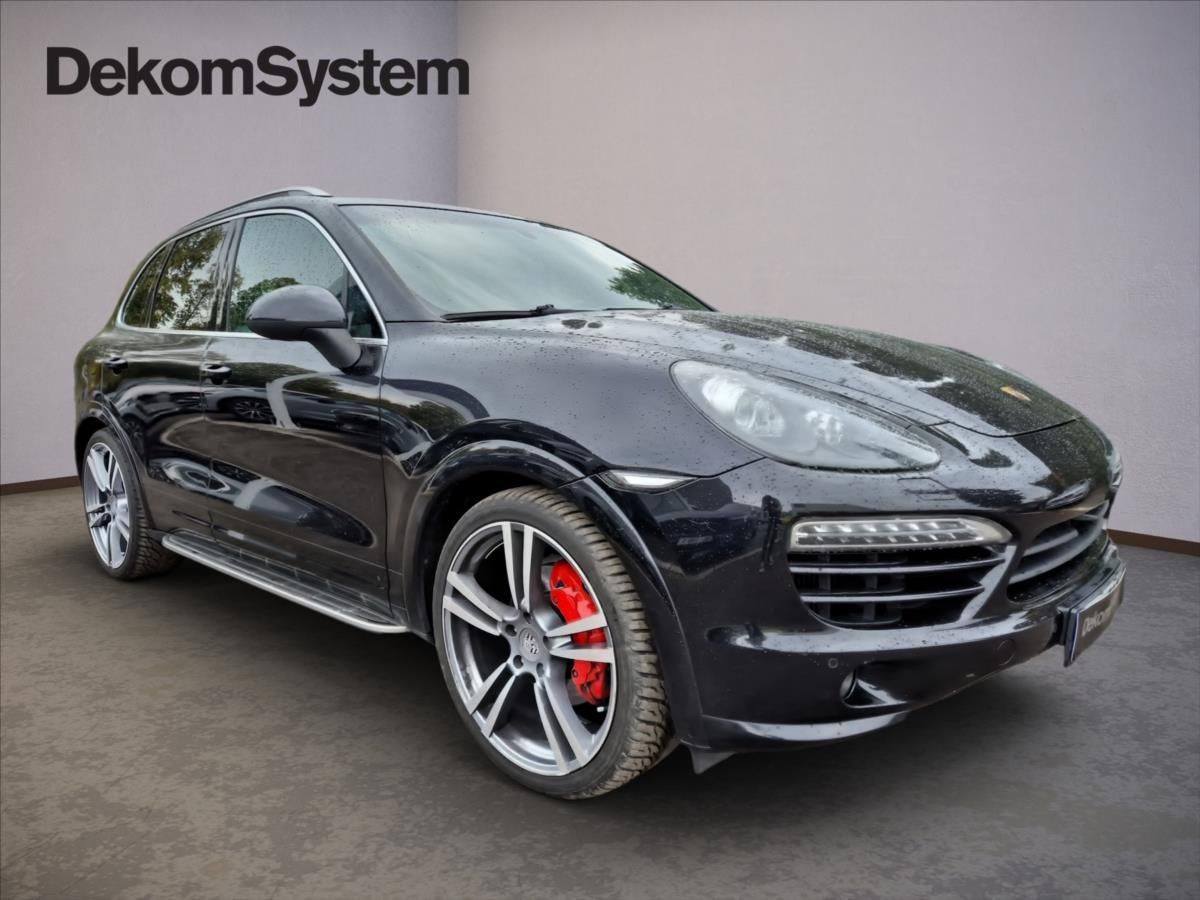 Porsche Cayenne, 3,0 TDi Individual - fotka 2