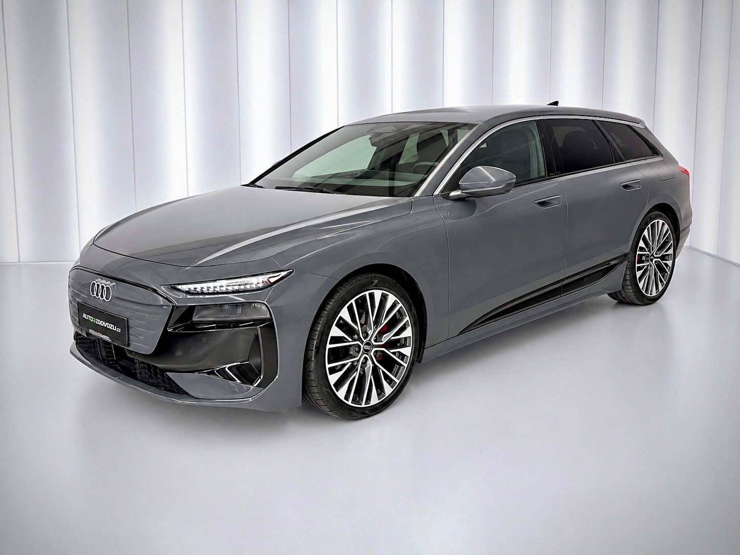Audi A6, Audi A6 E-TRON S-LINE, VZDUCH