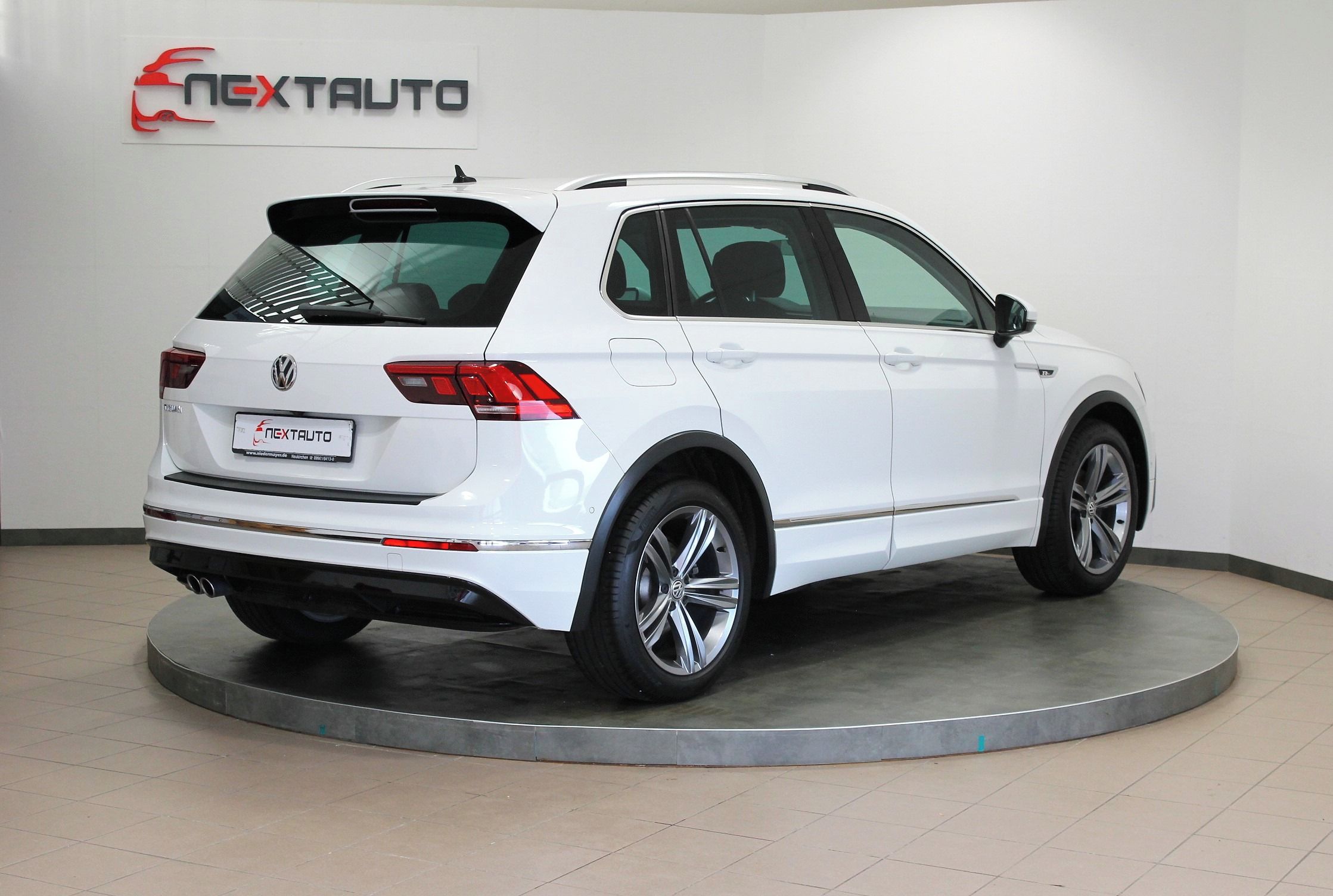 Volkswagen Tiguan, 1.5TSI 110 kW R-LINE 1.MAJITEL - fotka 5