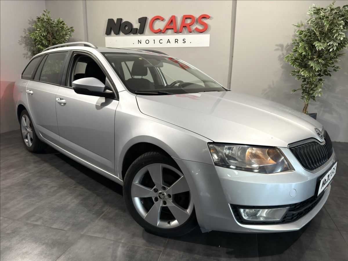 Škoda Octavia, 1,6 TDI KEY-LESS TAŽNÉ ČR