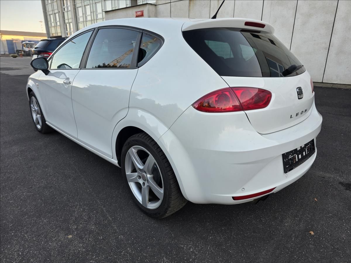Seat Leon, 1,8 TSI 118KW SPORT AUTOMAT! - fotka 4
