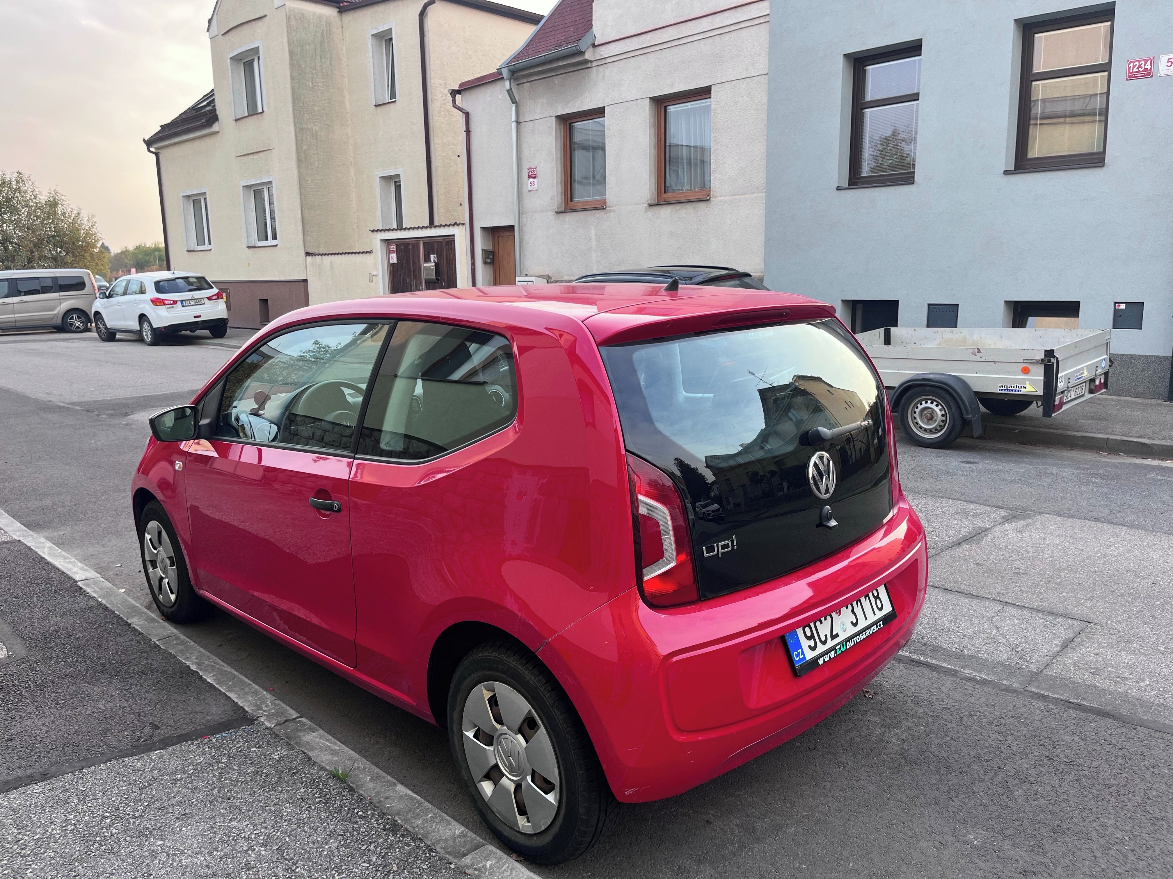 Volkswagen Up!, 1.0 MPI benzín (výkon 44 kW) - fotka 4
