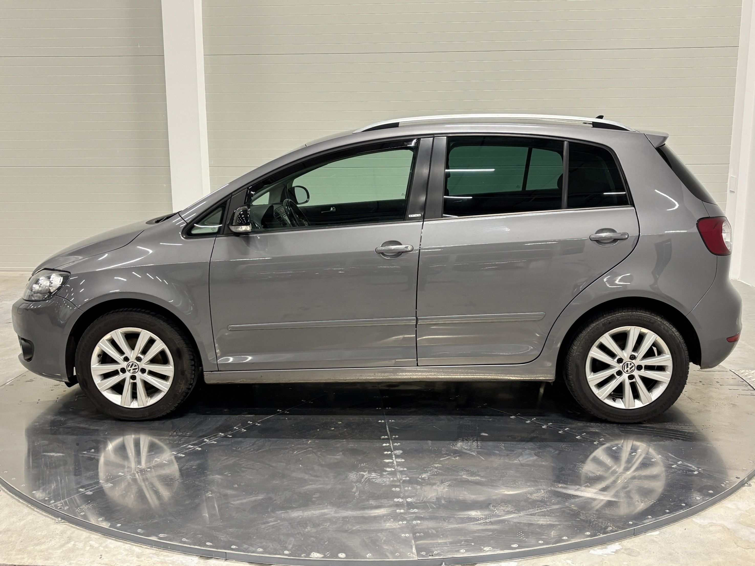 Volkswagen Golf Plus, 1,6 TDI DPF 77 kW - fotka 3