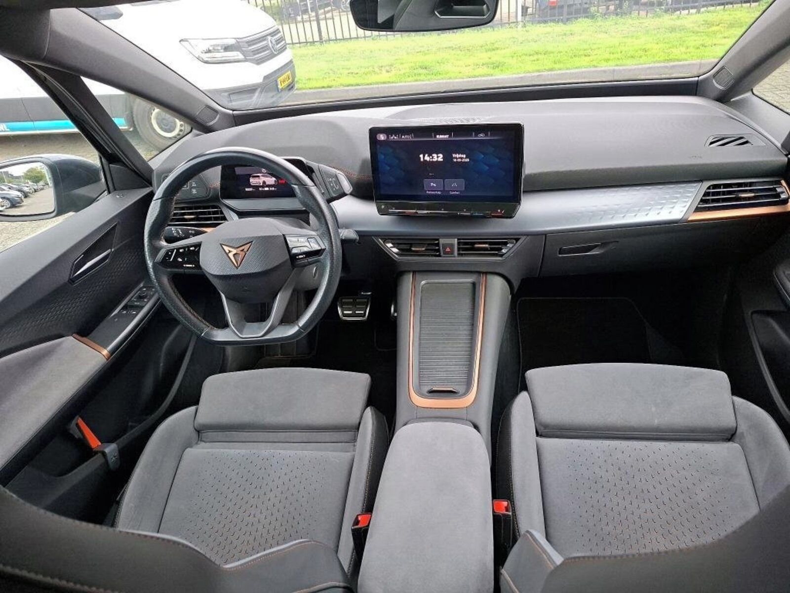 Cupra Born, 58, Automat, Navi - fotka 3