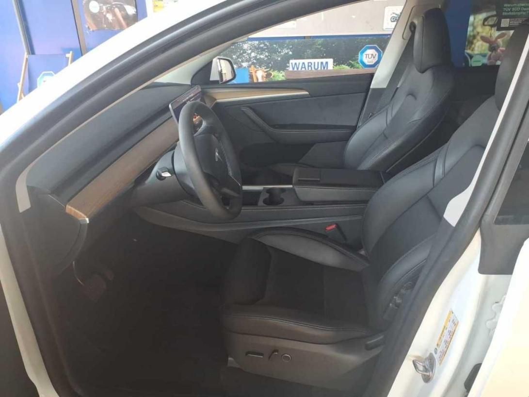 Tesla Model Y, LONG RANGE DUAL MOTOR  92,0% - fotka 3