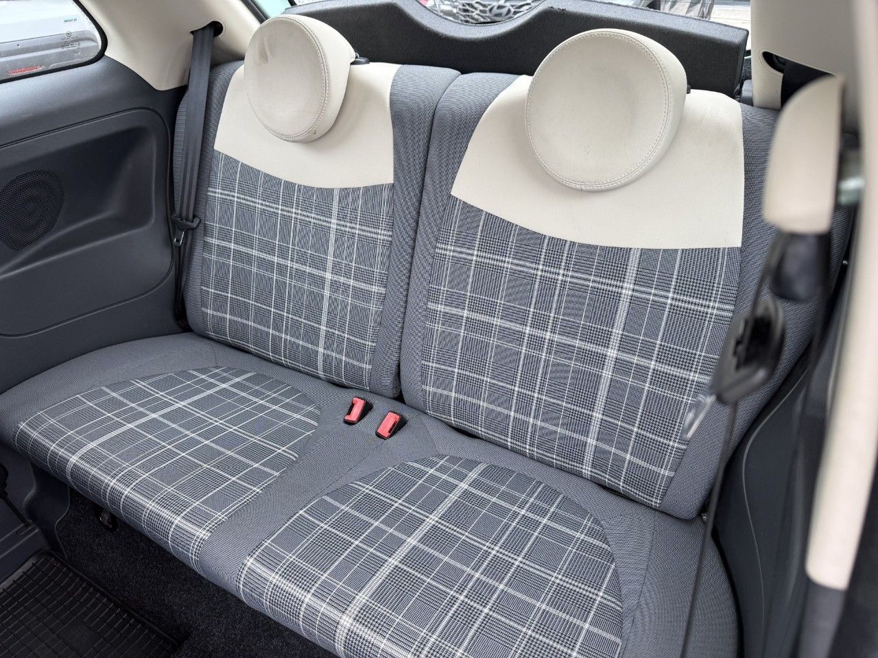 Fiat 500, 1,2 69k Lounge - automat - fotka 6