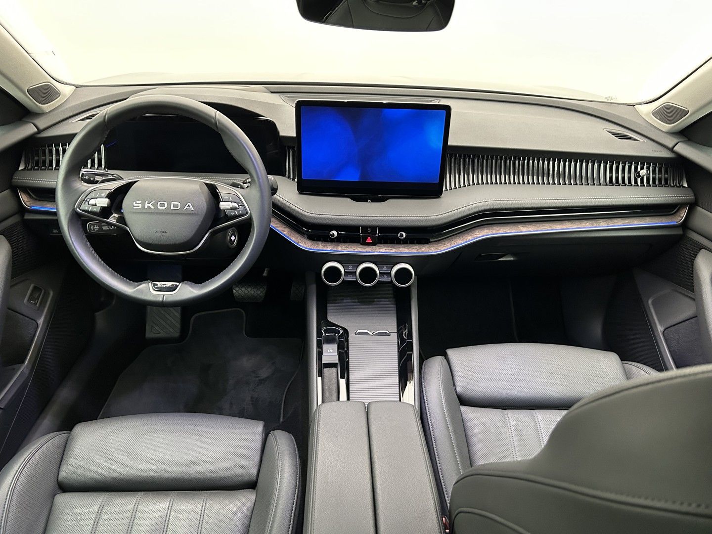 Škoda Superb, 2.0TDI 142kW 4x4  L & K - fotka 6
