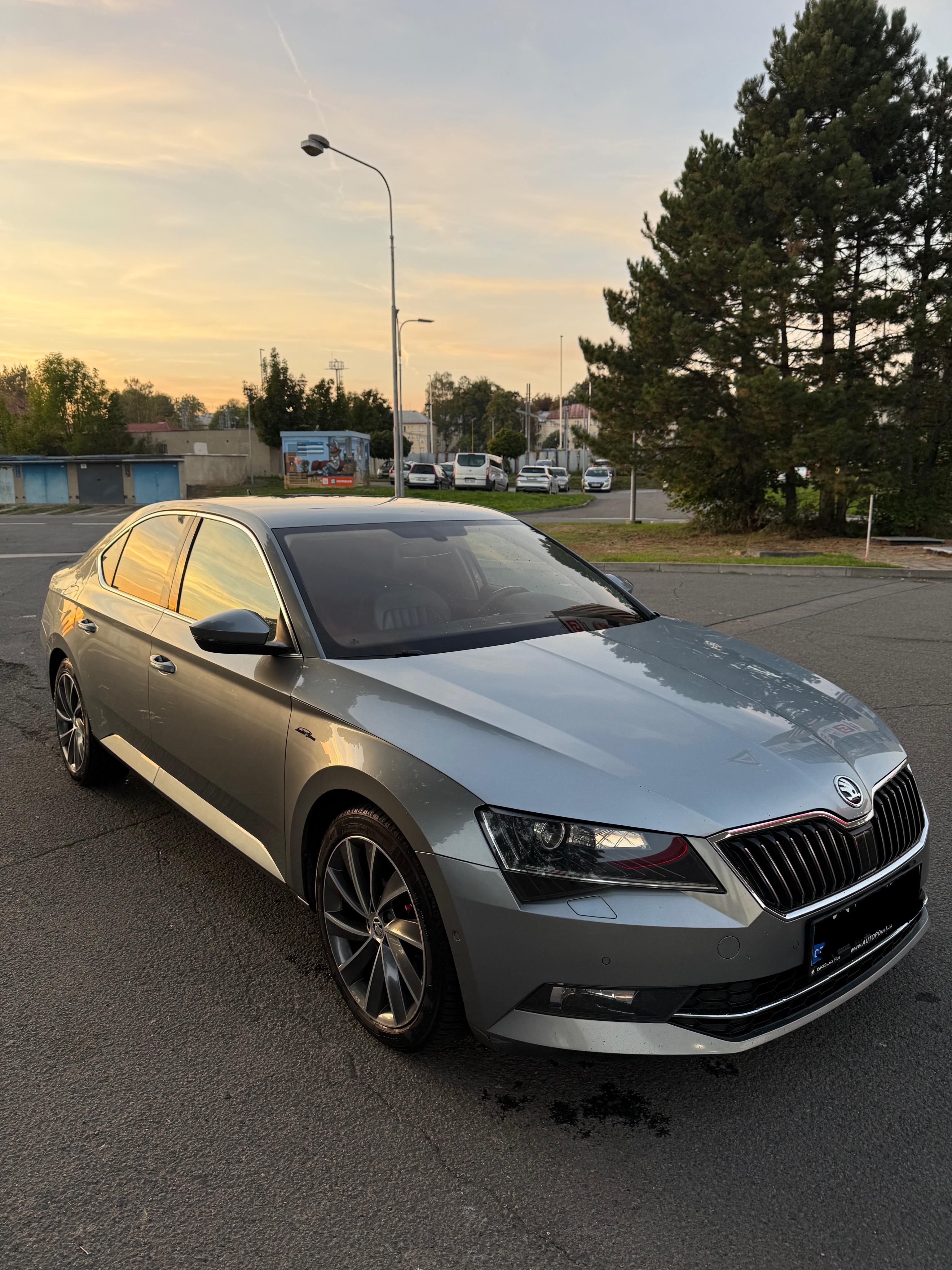 Škoda Superb, 2.0 TDI - 4x4 Po rozvodech - fotka 3