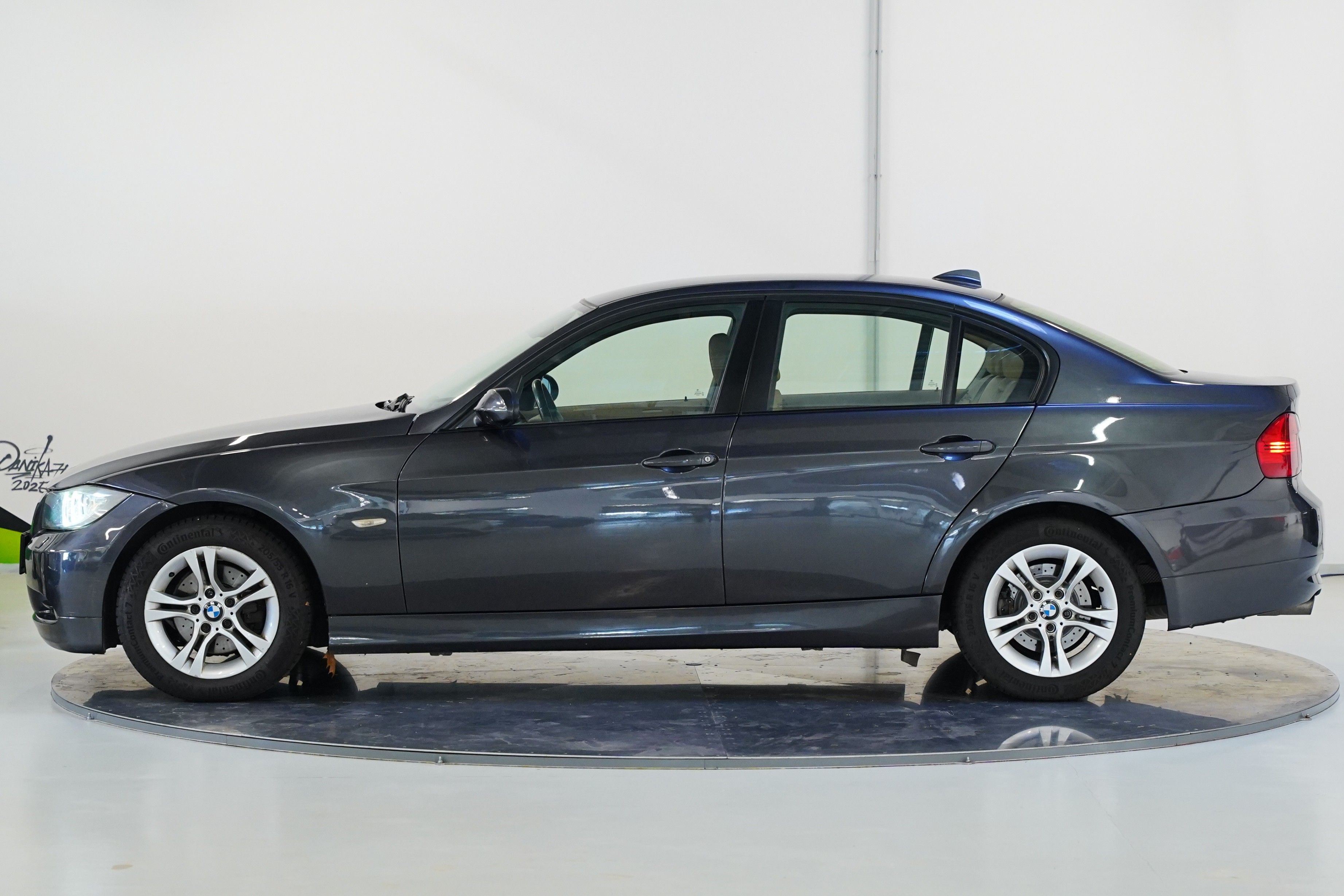 BMW Řada 3, 2.0D 105kW - fotka 3