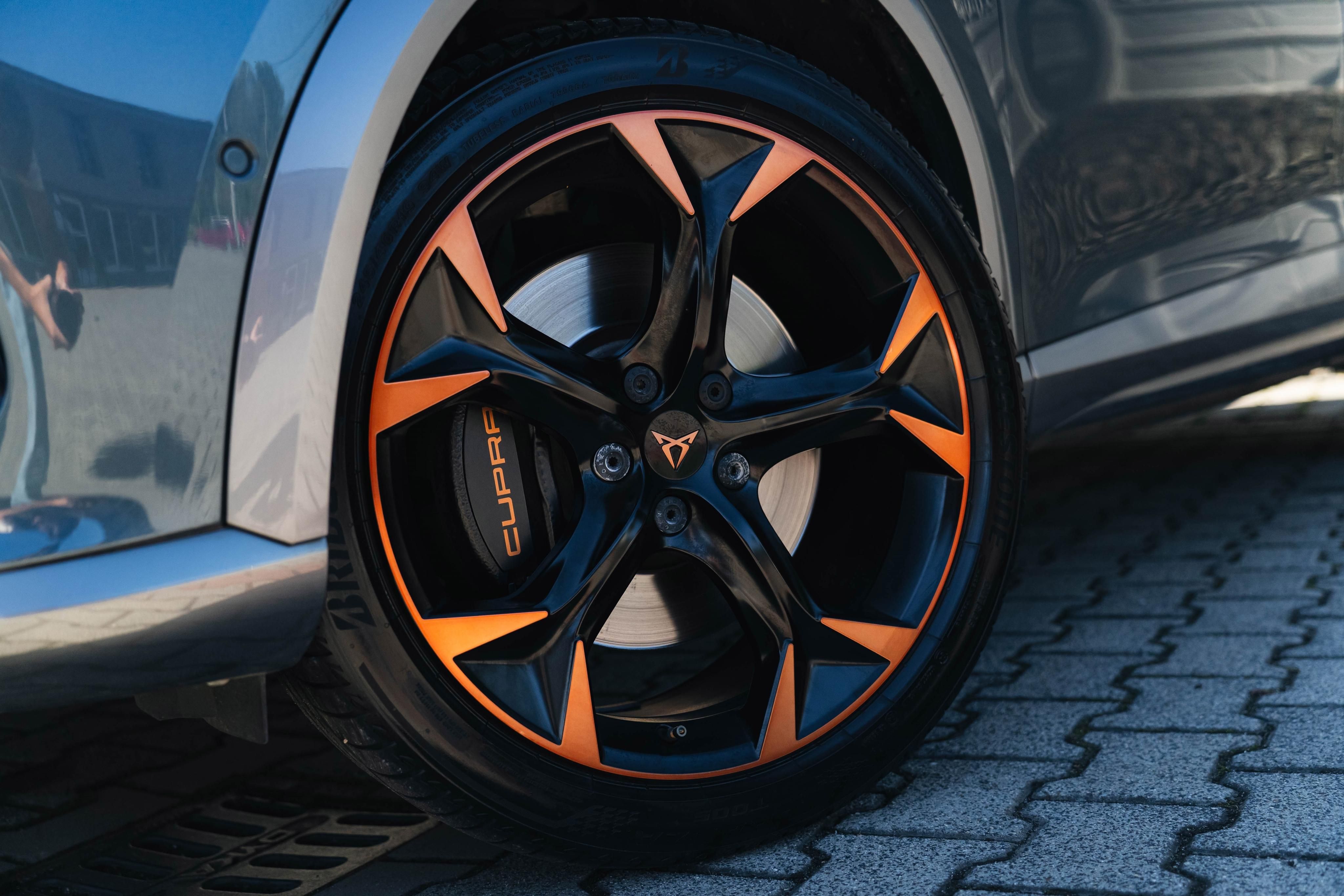 Cupra Formentor, VZ/228kW/4x4/DCC/MATRIXLED/DPH - fotka 4