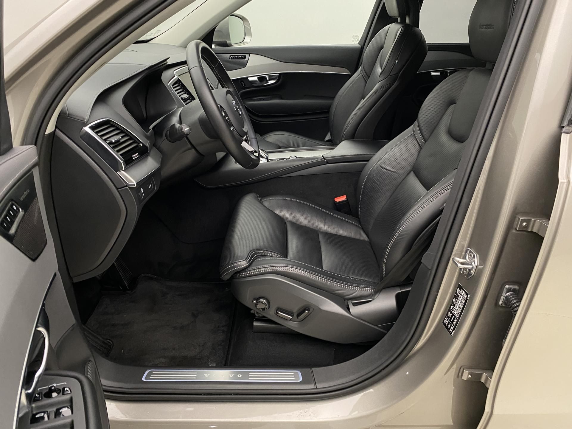 Volvo XC90, B5 AWD INSCRIPTION AUT CZ 7m - fotka 3