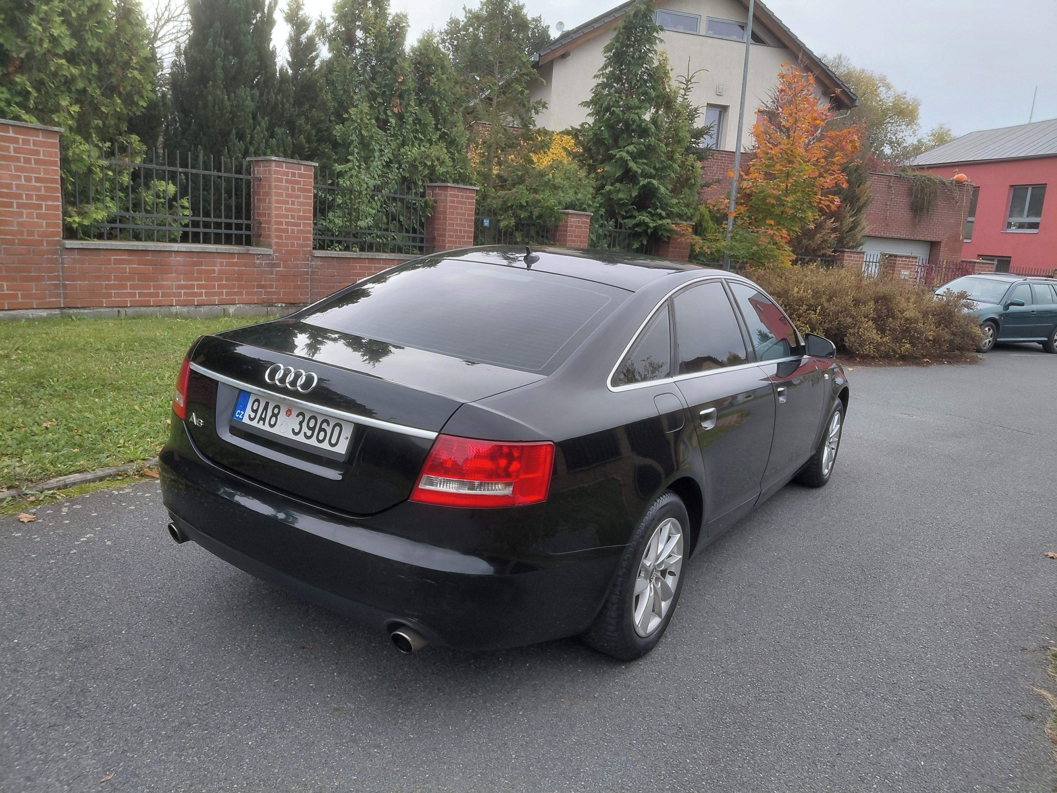 Audi A6, 2.4 Automat,Limuzína,Kuže,Navi - fotka 6