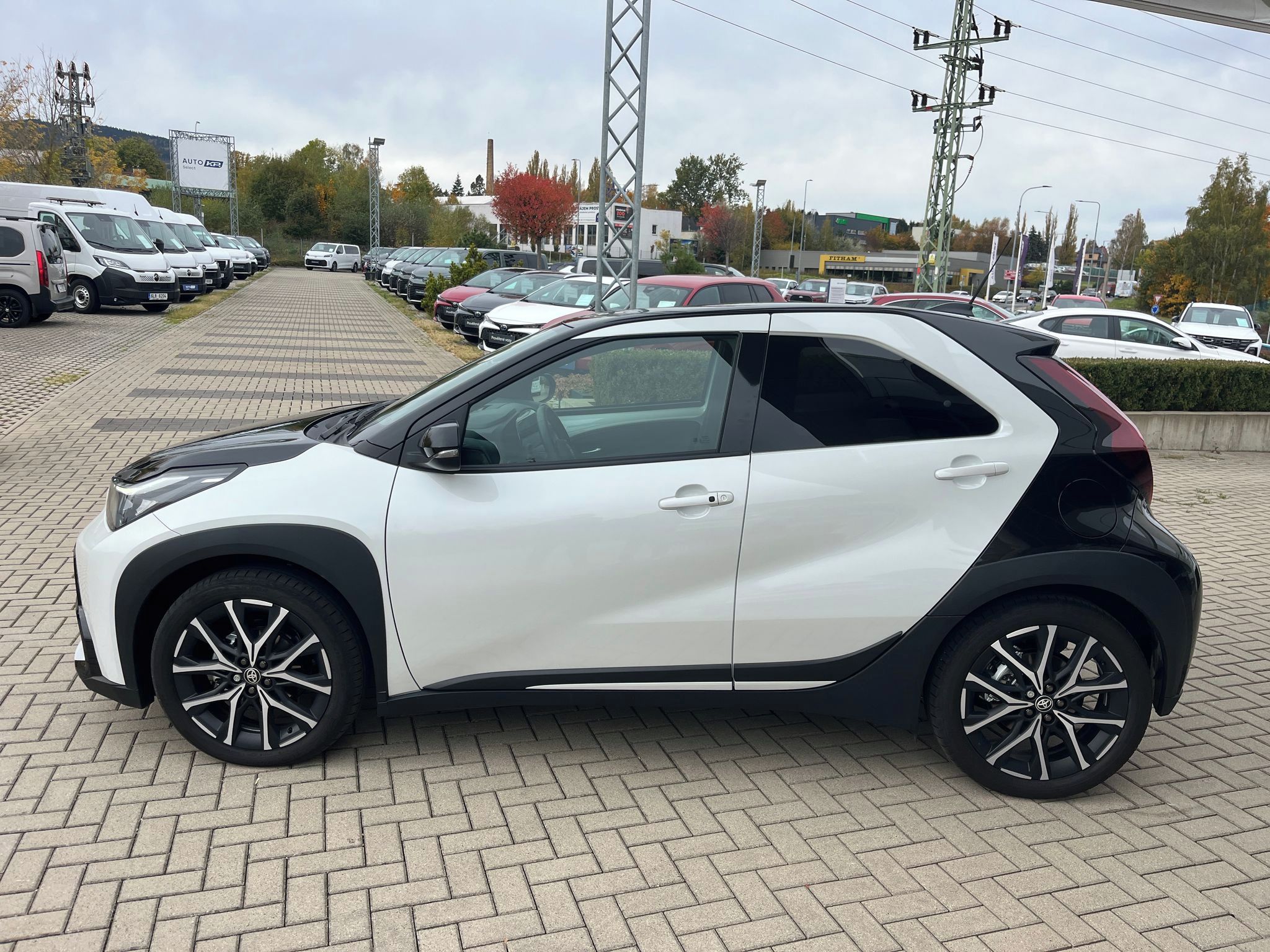 Toyota Aygo, 1.5 Hybrid e-CVT GR Sport - fotka 3